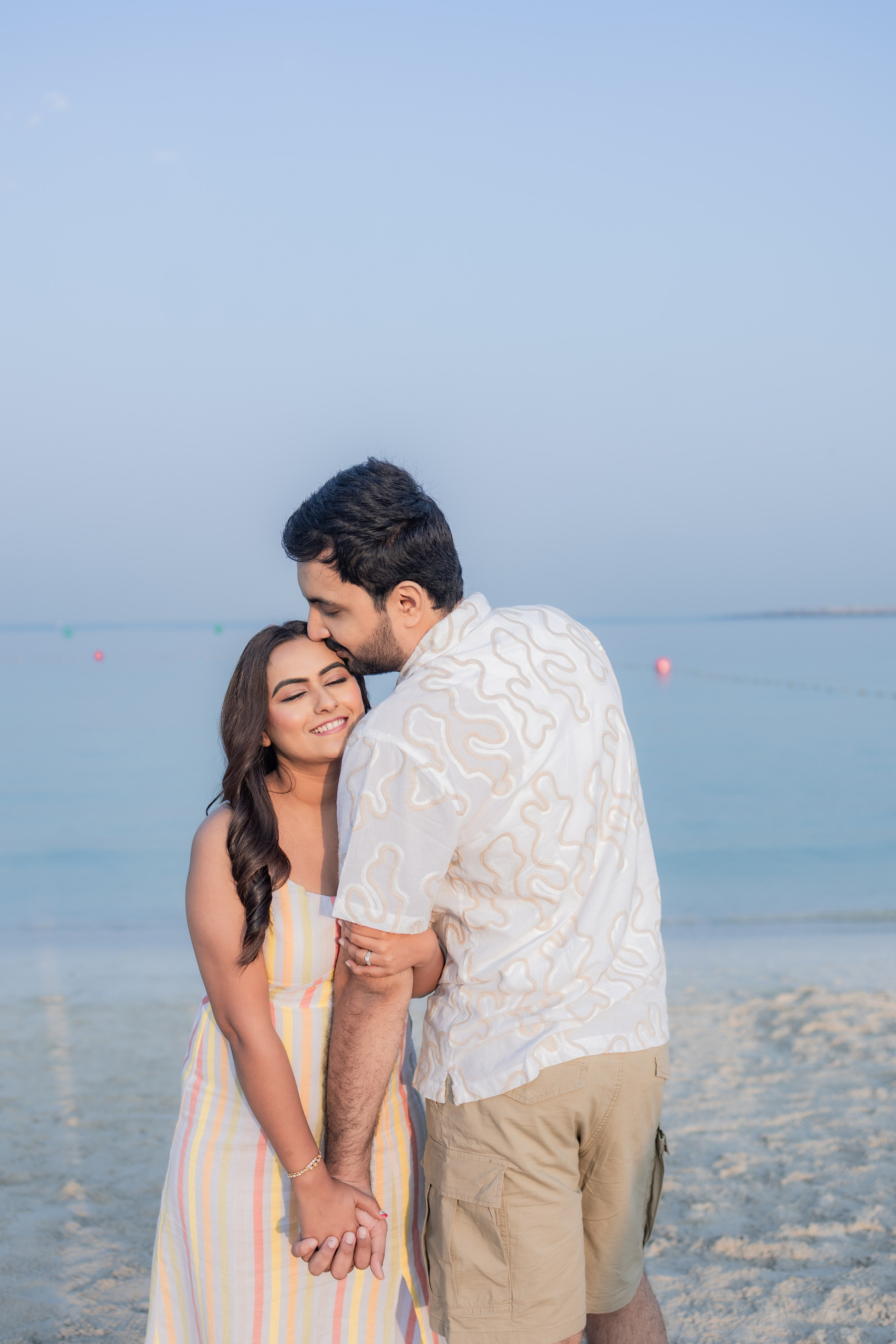 COUPLE SESSIONS. Love Emotions Weddings
