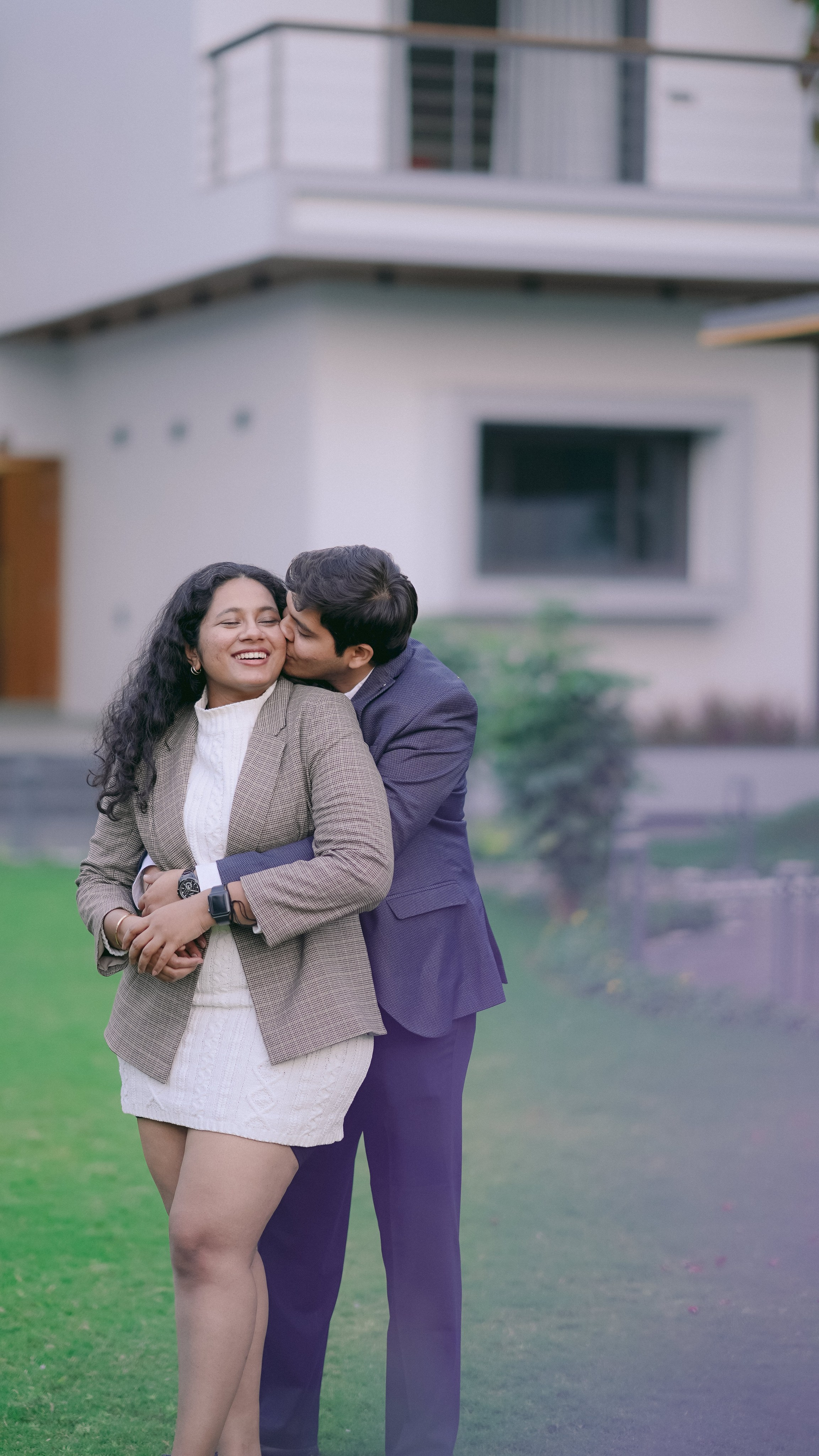 COUPLE SESSIONS. Love Emotions Weddings