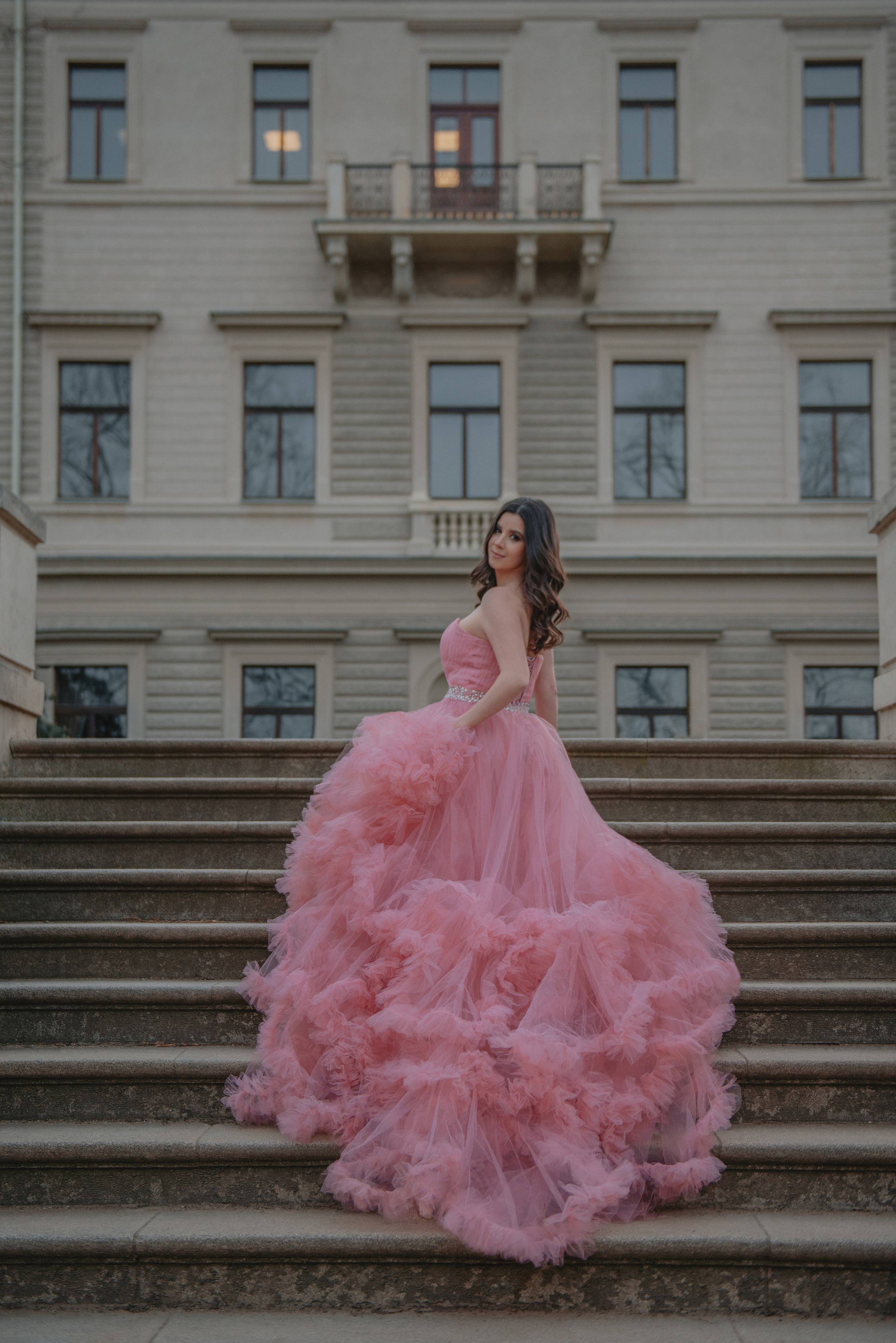 Уличная портретная фотосессия в Хавличковых садах в Праге. Профессиональный фотограф в Праге Анастасия Харитонова