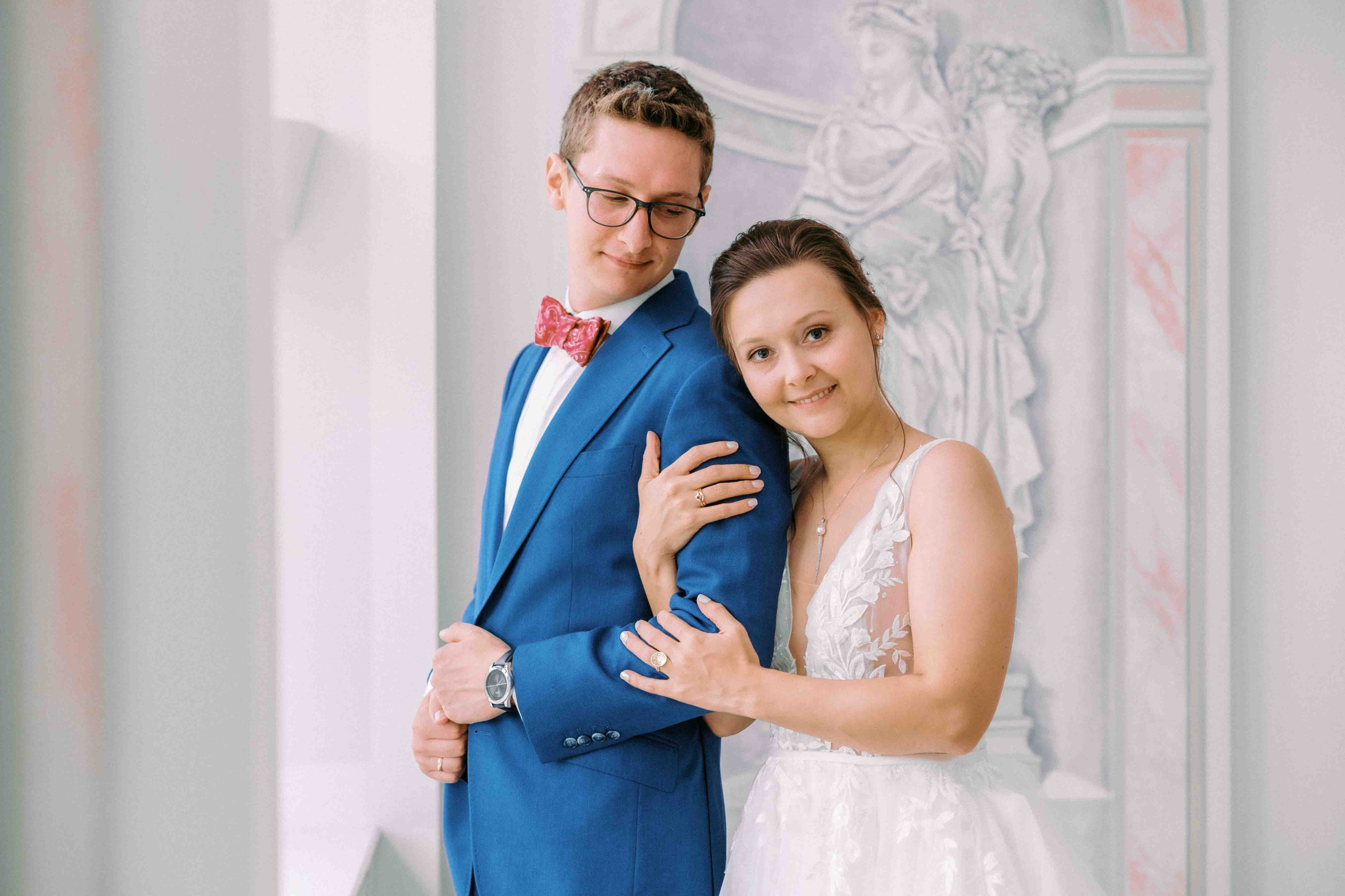 brautpaar bei ihrer hochzeit im schloss von hammerstein