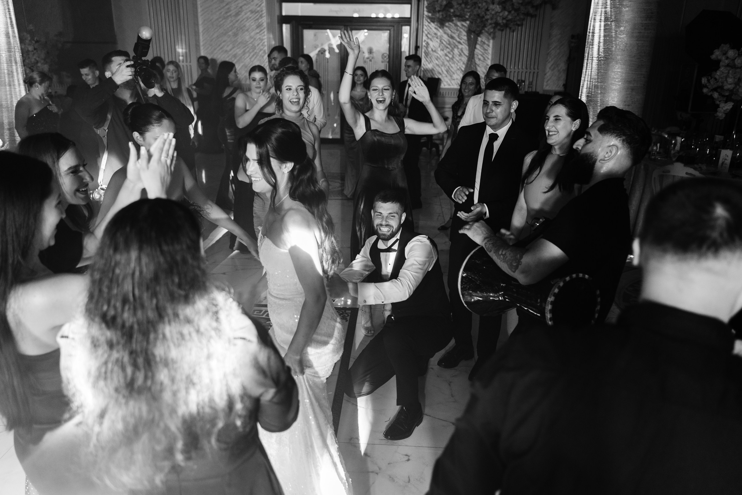 Catalina & Sebi. Ionut Cimpoes FOTOGRAF