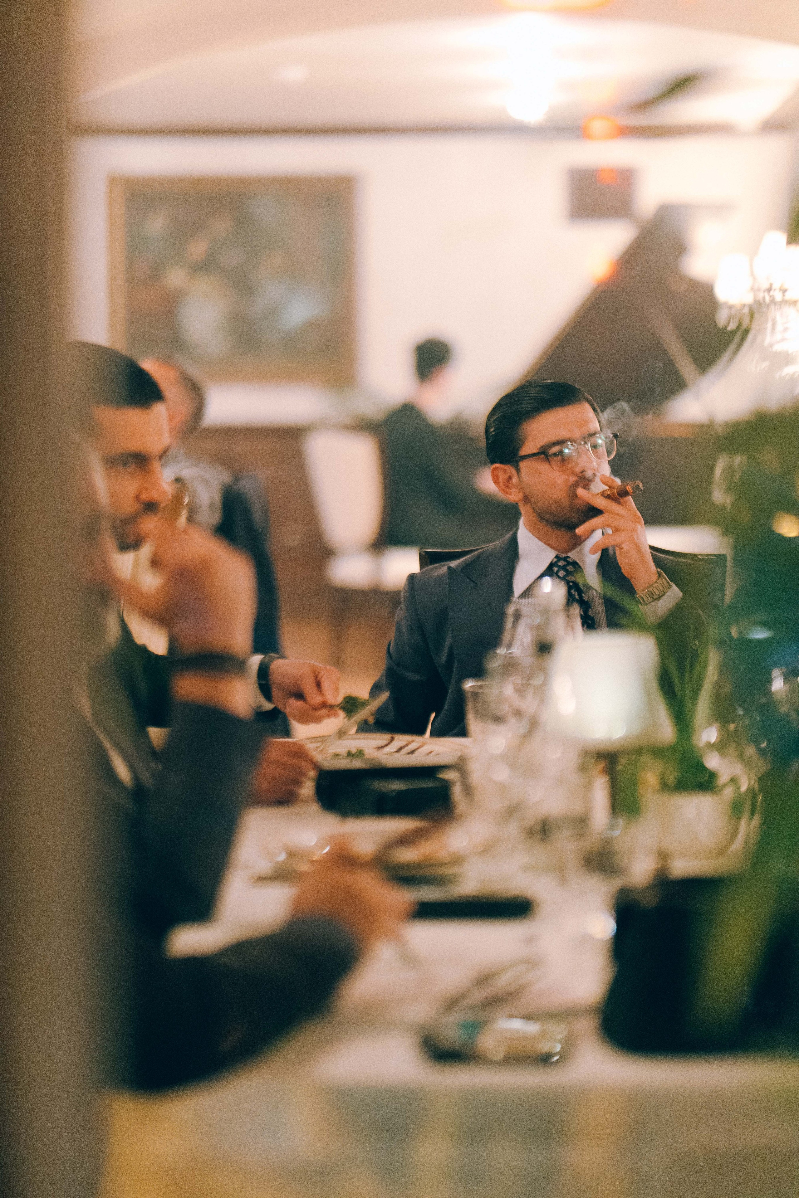 CIGAR CLUB. Wedding&Event photographer Ismail Rzayev in Baku