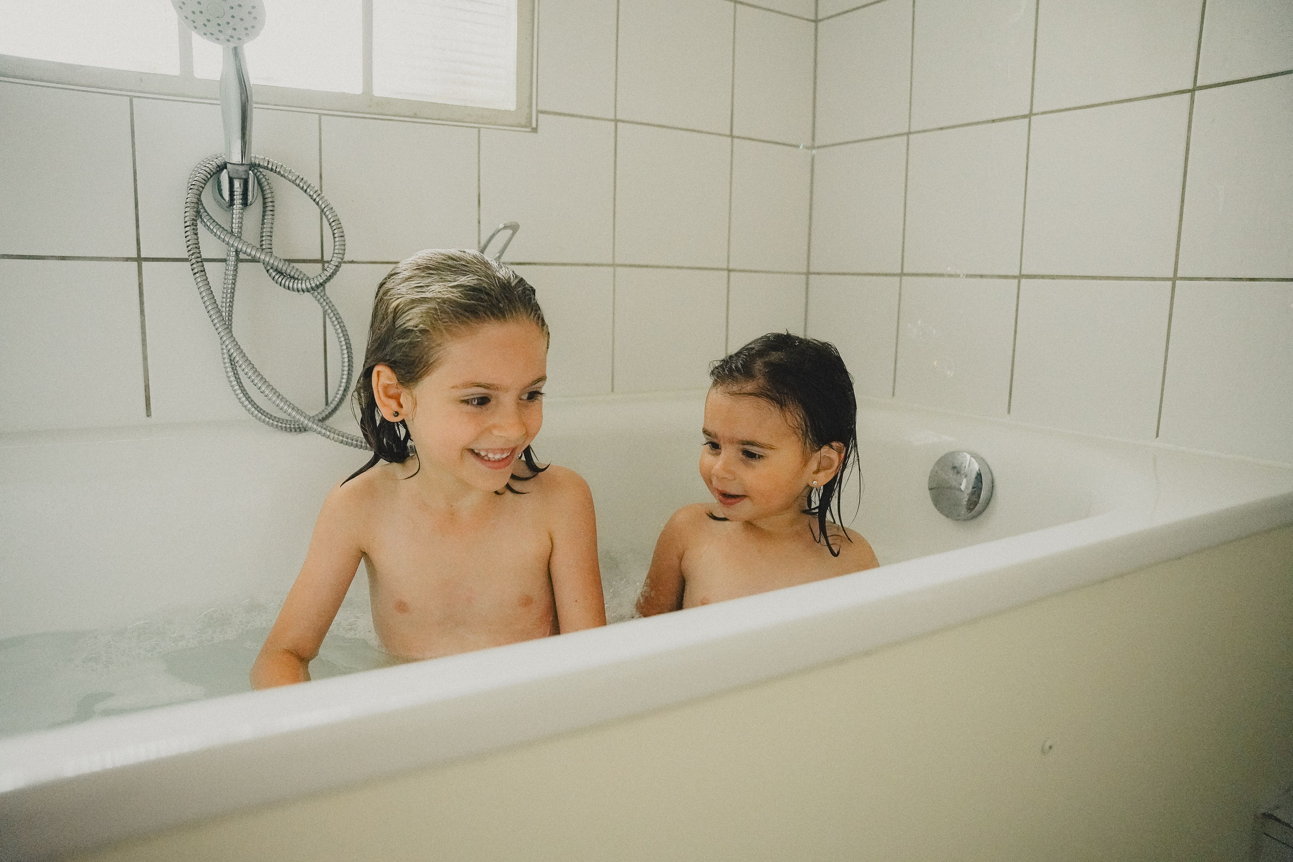 RITRATTO | LIFESTYLE | REPORTAGE. Svitlana Miahka fotografa a Genova