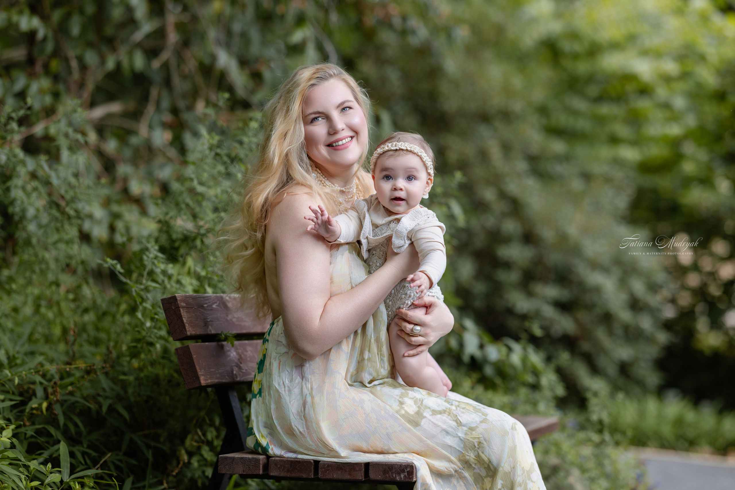 Natural Newborn Photography. Family & Maternity Photographer in Dresden Tatiana Mudryak