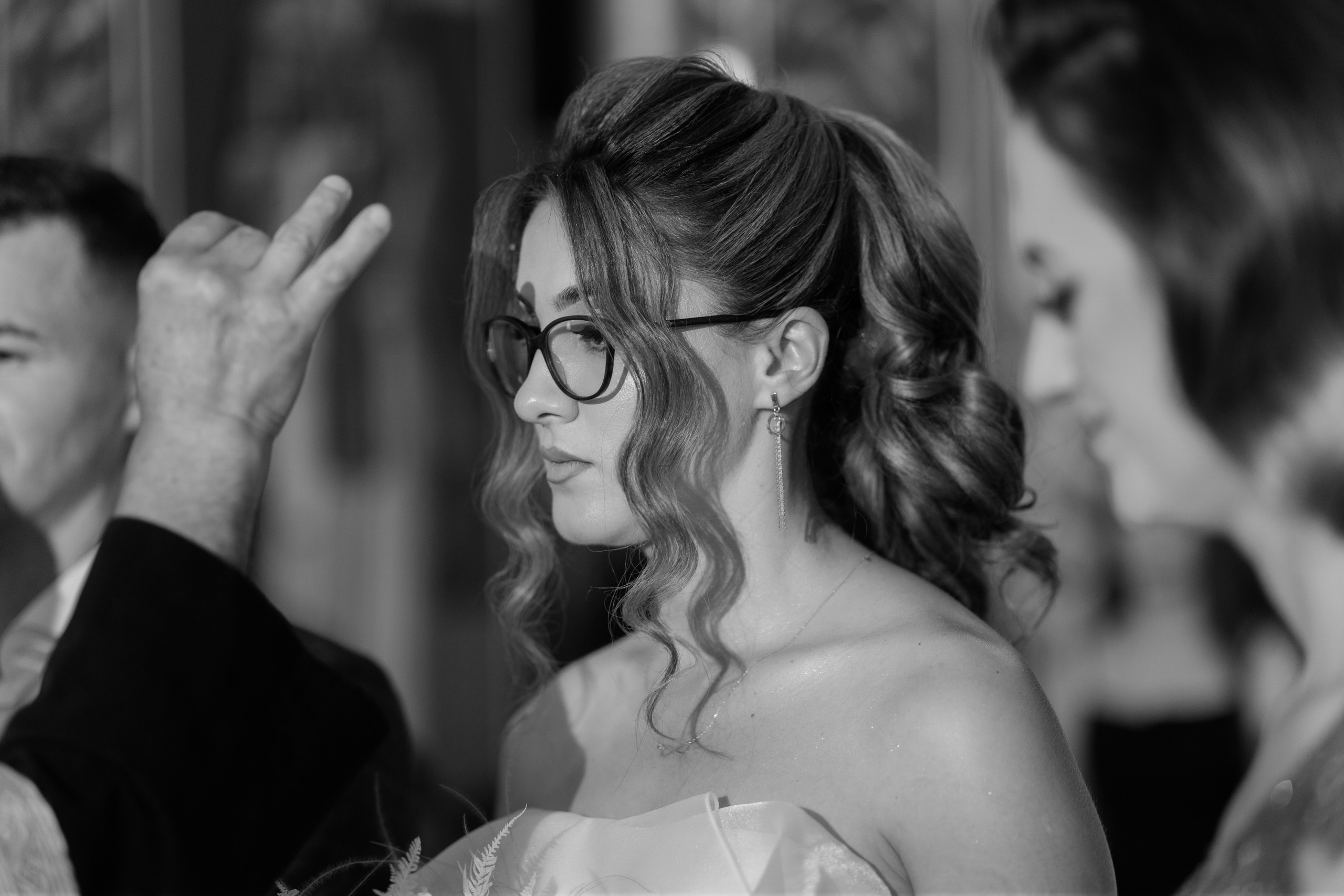 Oana & Vasile. Fotograf si videograf — evenimente si studio