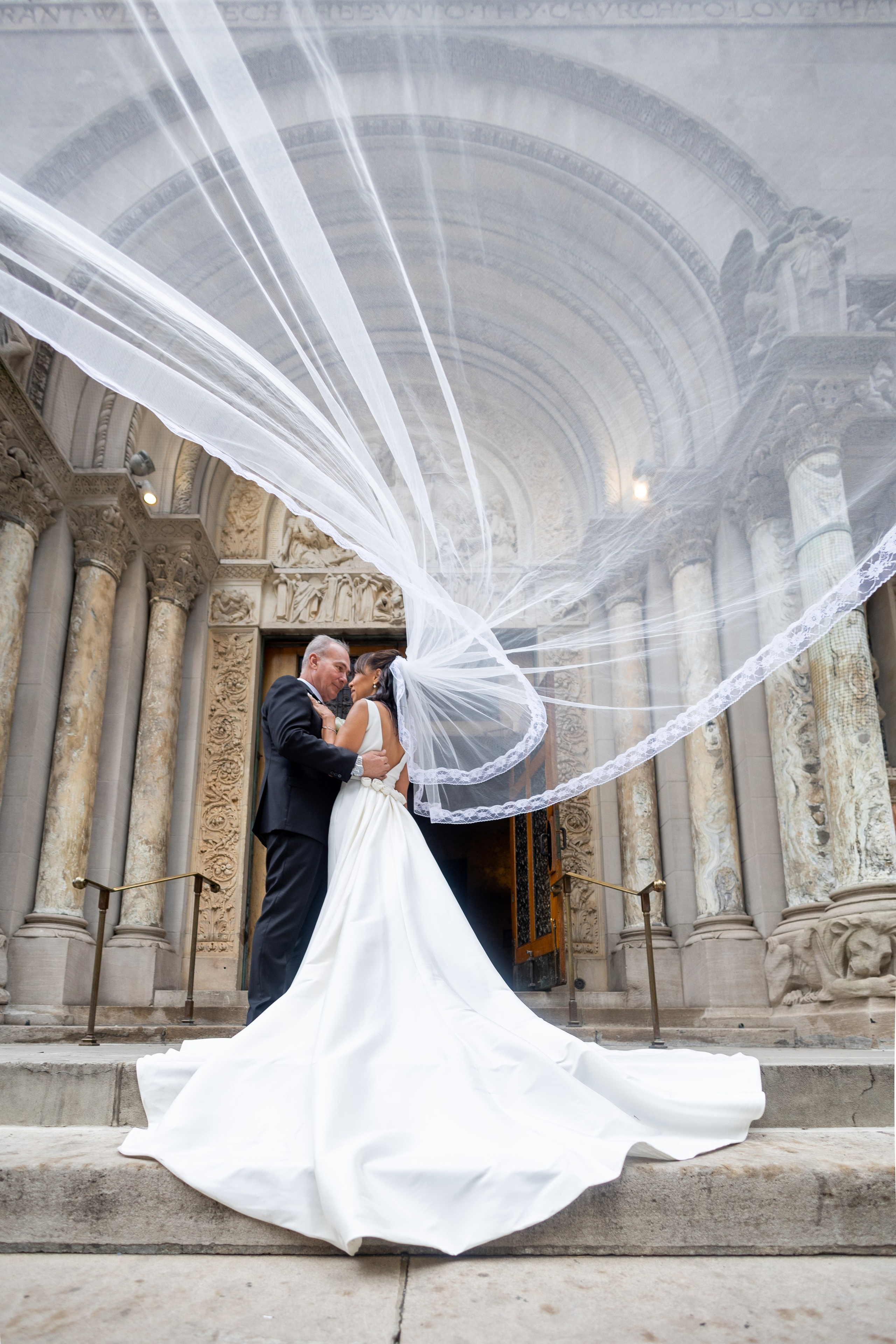 Real Weddings. Luxury Wedding Photography and Cinematography