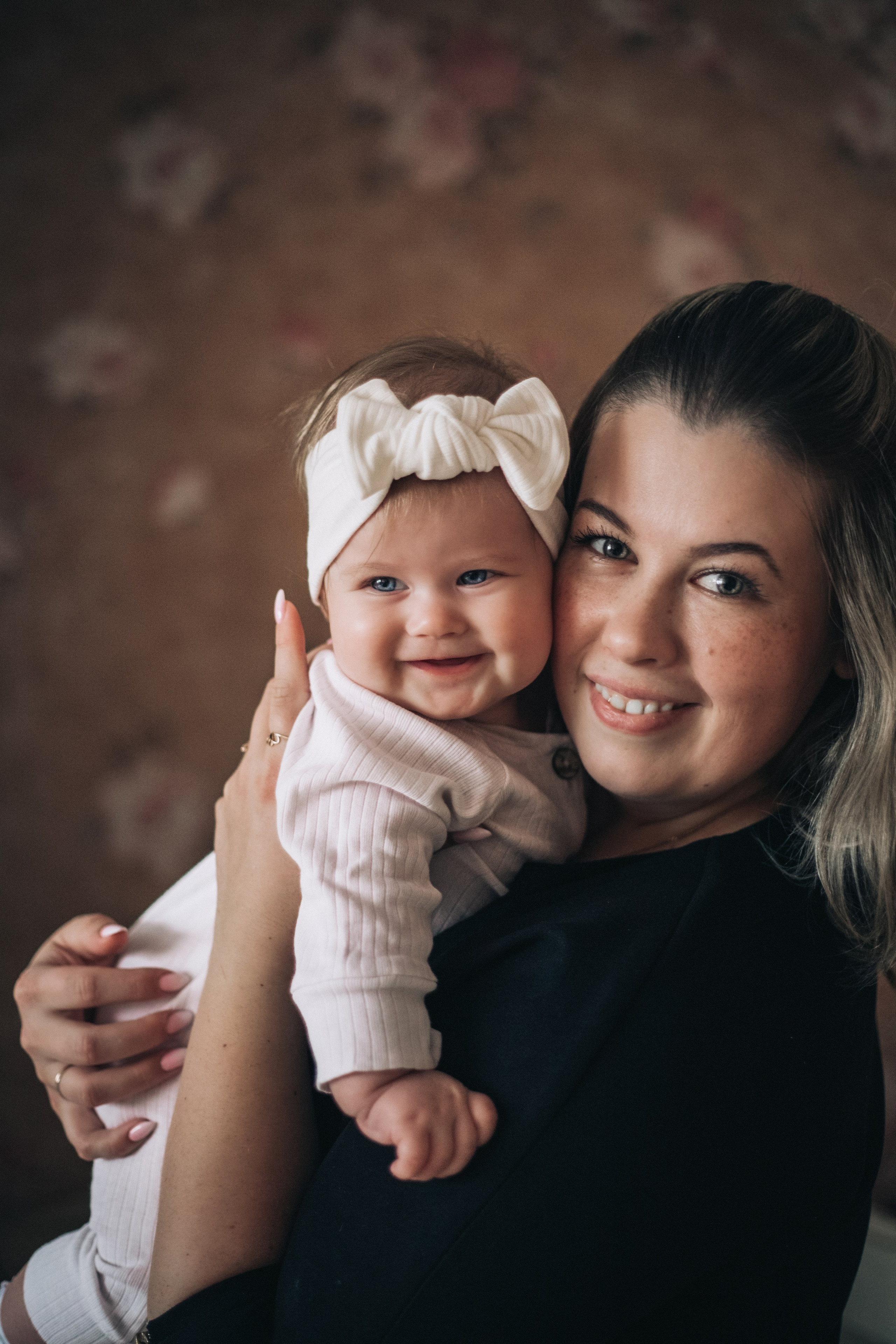 MARIA • SOFIA. Photographer Inna Kalmykova