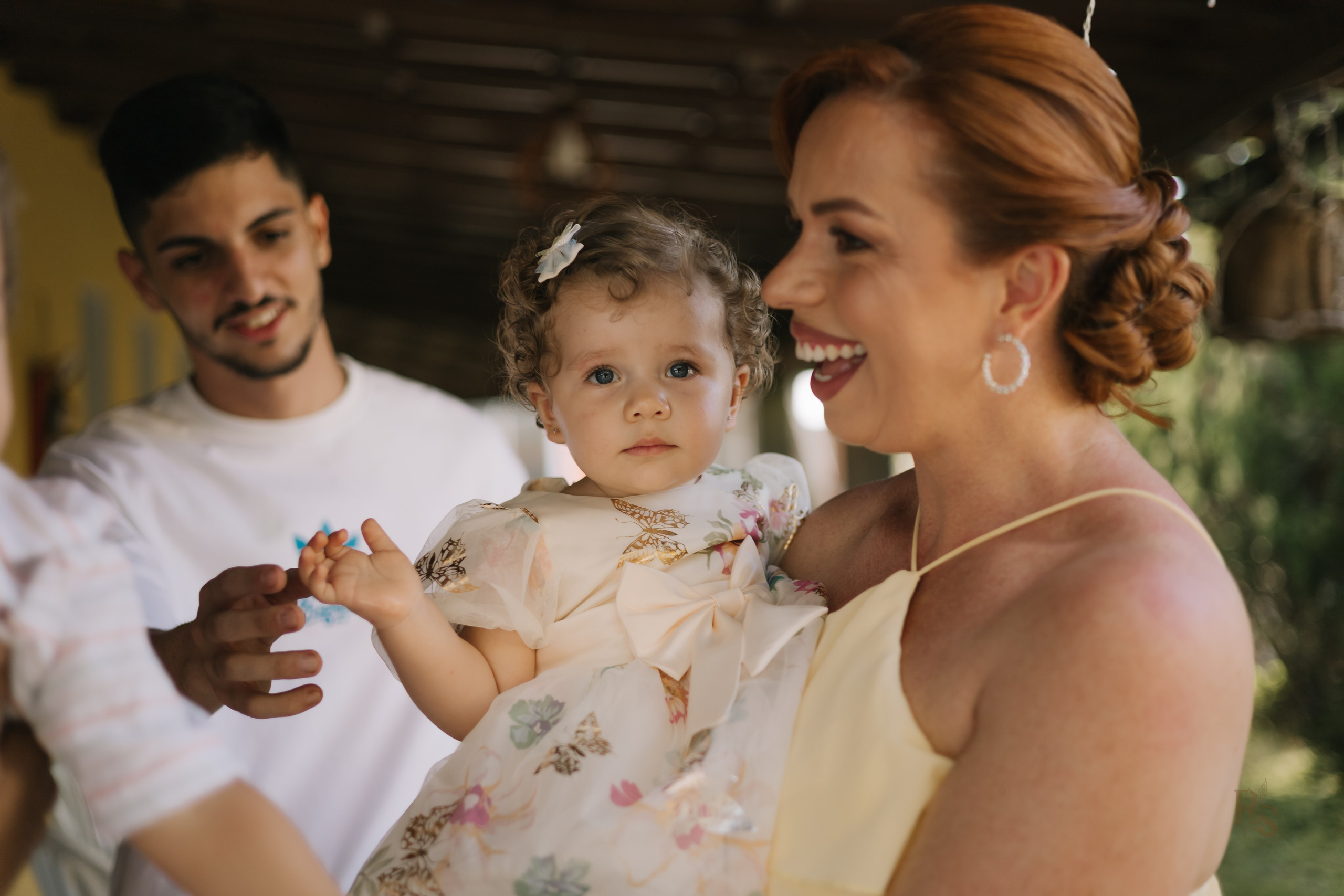 Aurora — 1 ano. Fotógrafo Richard Silvestre — Casamentos na Bahia