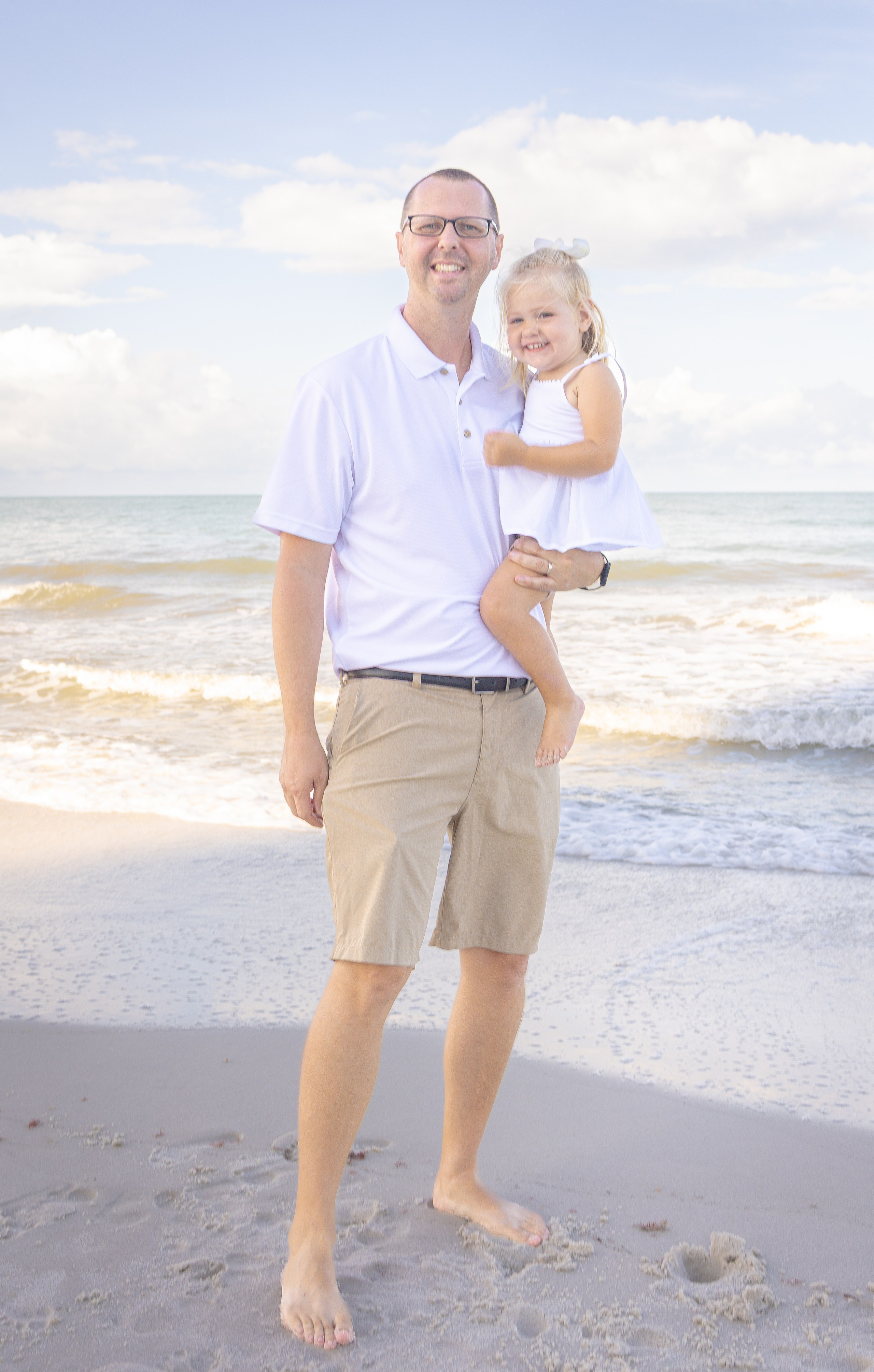 Jon and Brooke Beach Photography 2025. Out and About 239