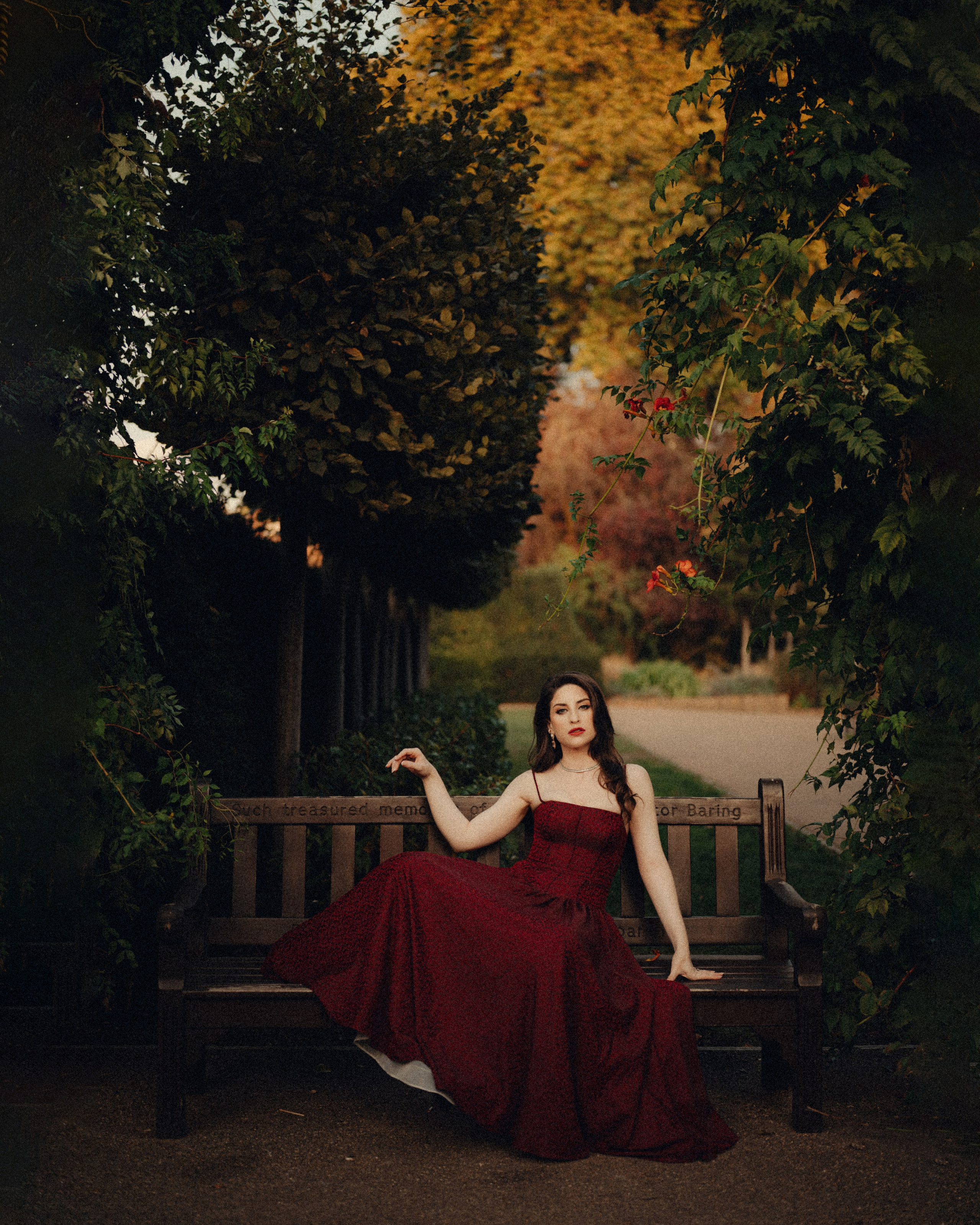 Autumn Vintage Photoshoot in London Kensington. Moth & Moss Photography
