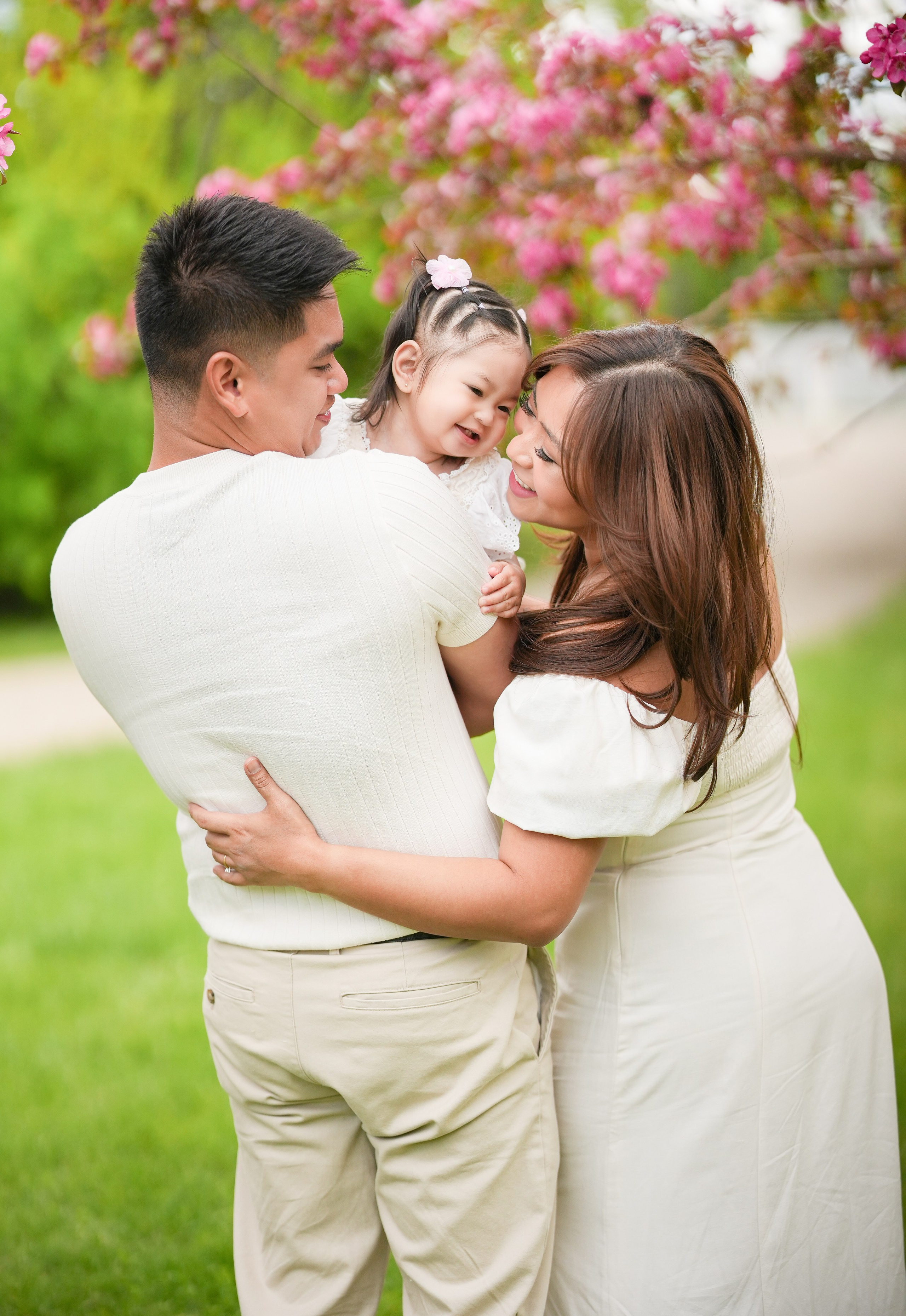 Spring Photo Day. Pashynska Photography | Calgary Wedding & Family Photographer