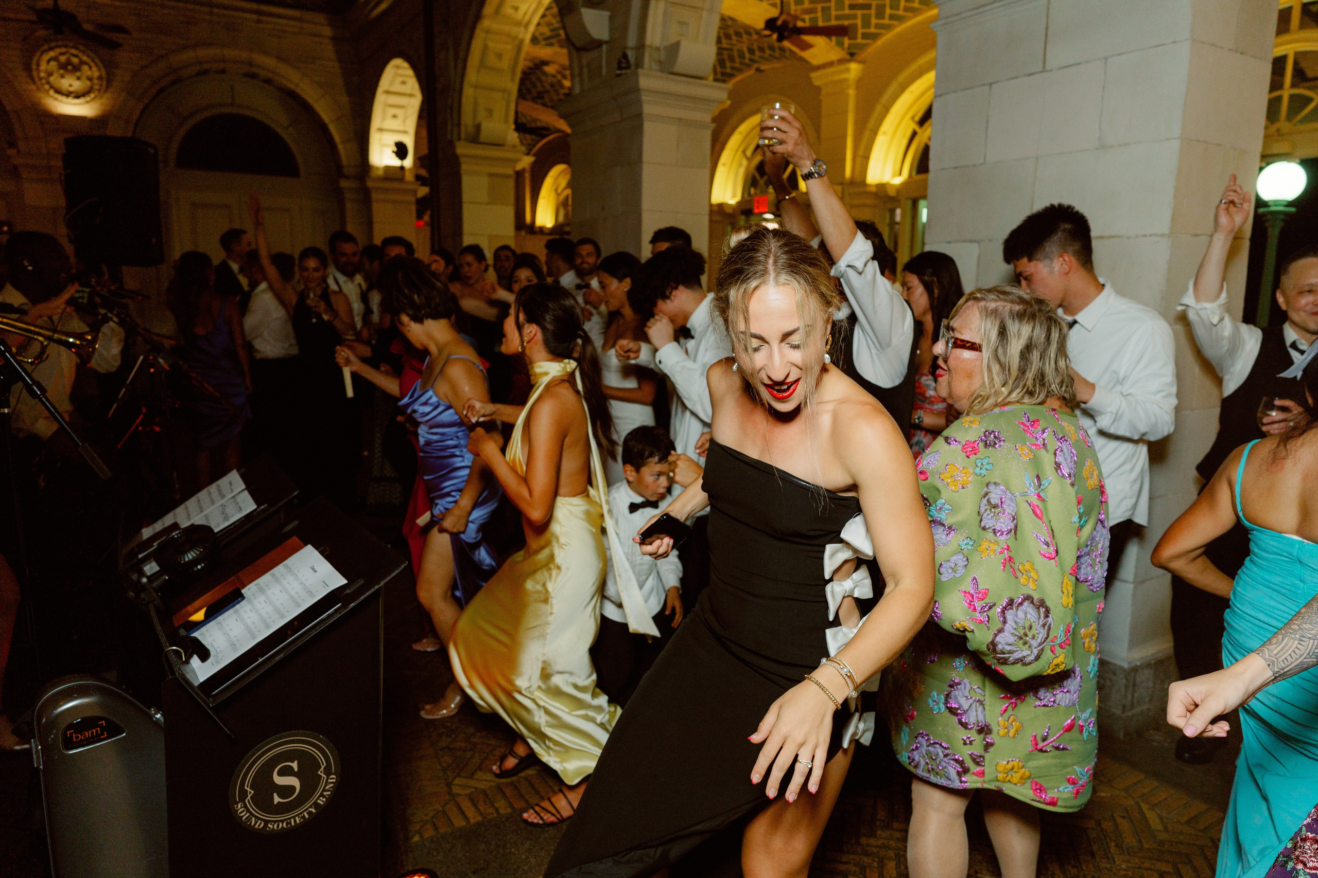 Jullieanne and Ryan. Wedding photographer and videographer New York | New Jersey