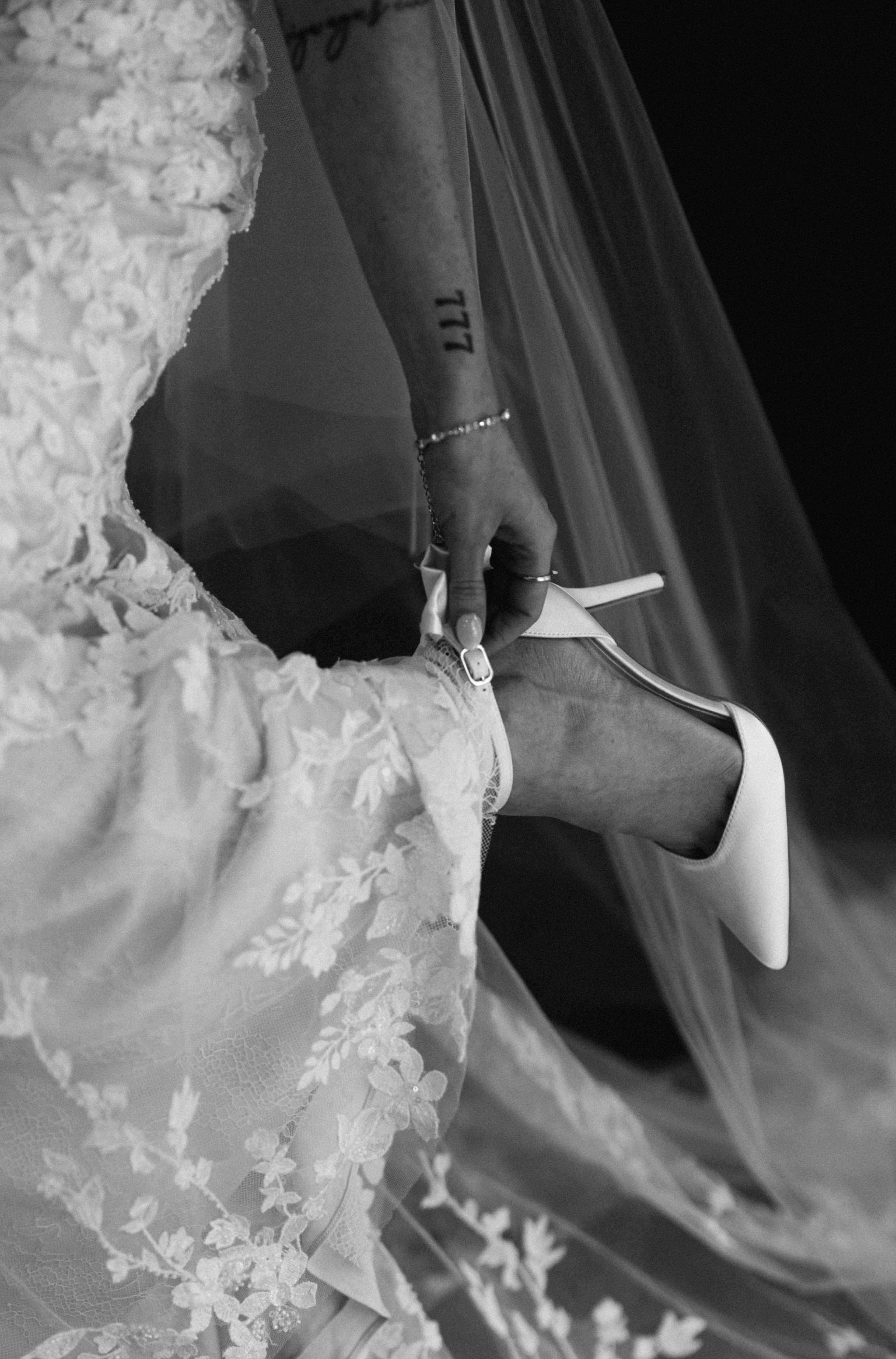 Erin & Caelan. Wedding Photographer in Winnipeg — Cinematic & Timeless by Vitiuk Photography