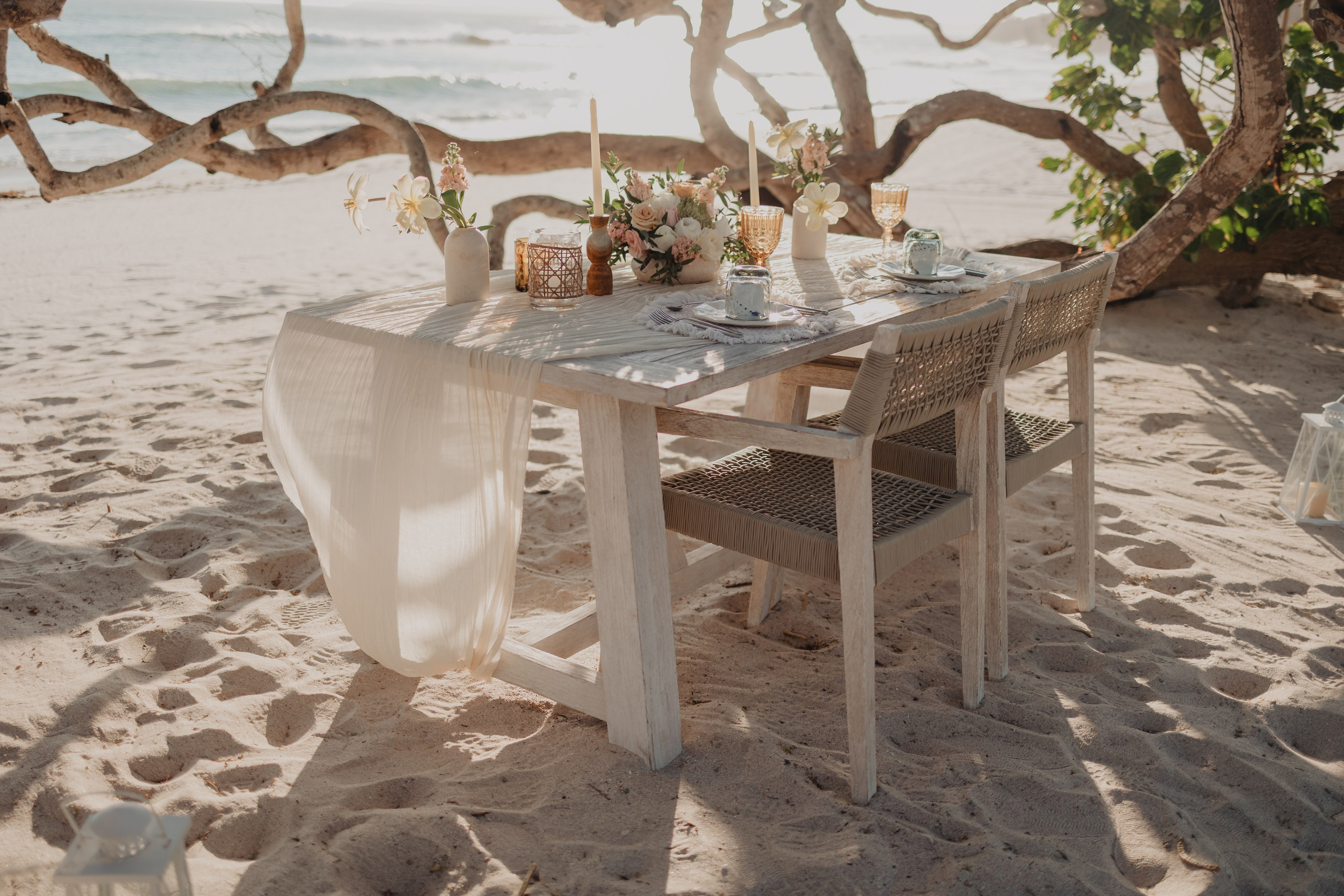 Punta Mita Engagement Session: Love Framed by the Pacific