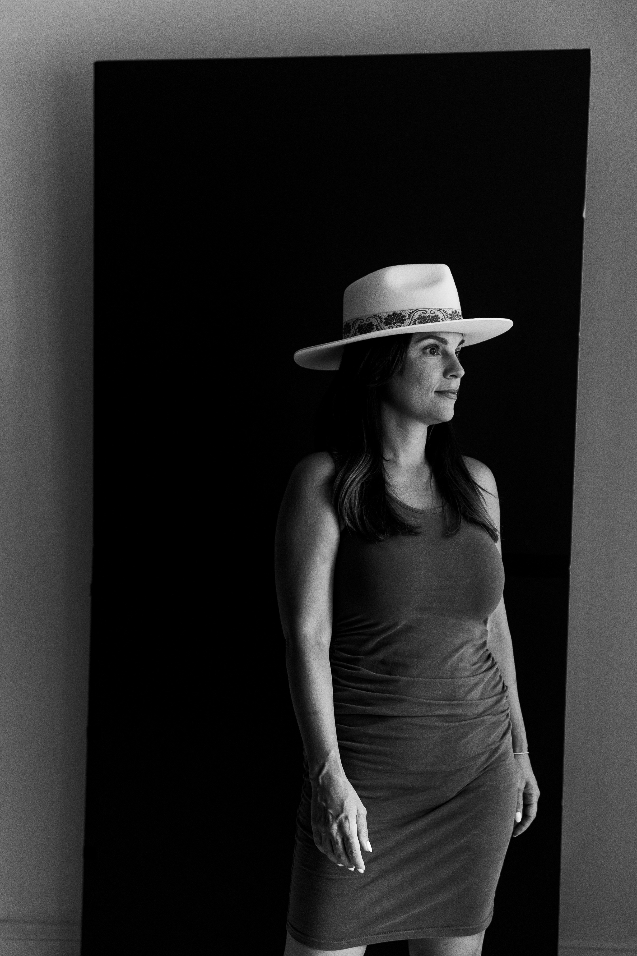 S. Rawnoir- Portrait photography by Daria Paliy.Timeless black&white portraits of women in NYC area