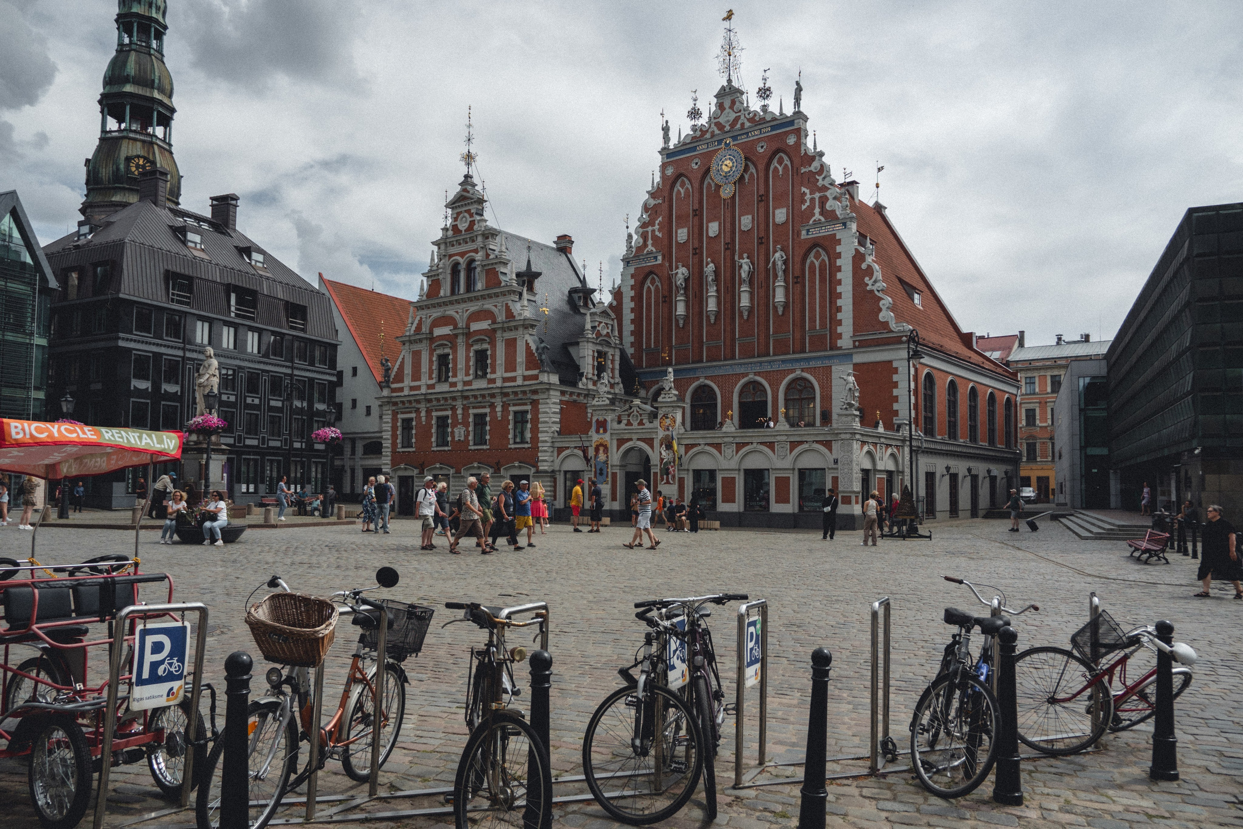 Voyage à Riga. Photographe sur Cote d’Azur. Portraits de familles, couples, enfants, événements