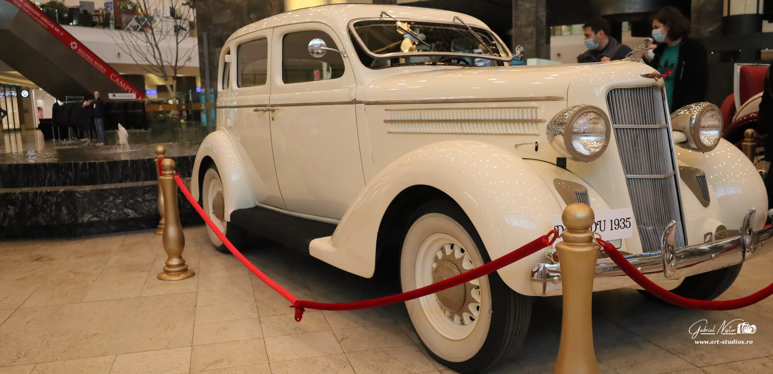 Palas Iasi - Retro Car. Gabriel Nistor Art-Studios - Fotograf / Videograf Iasi