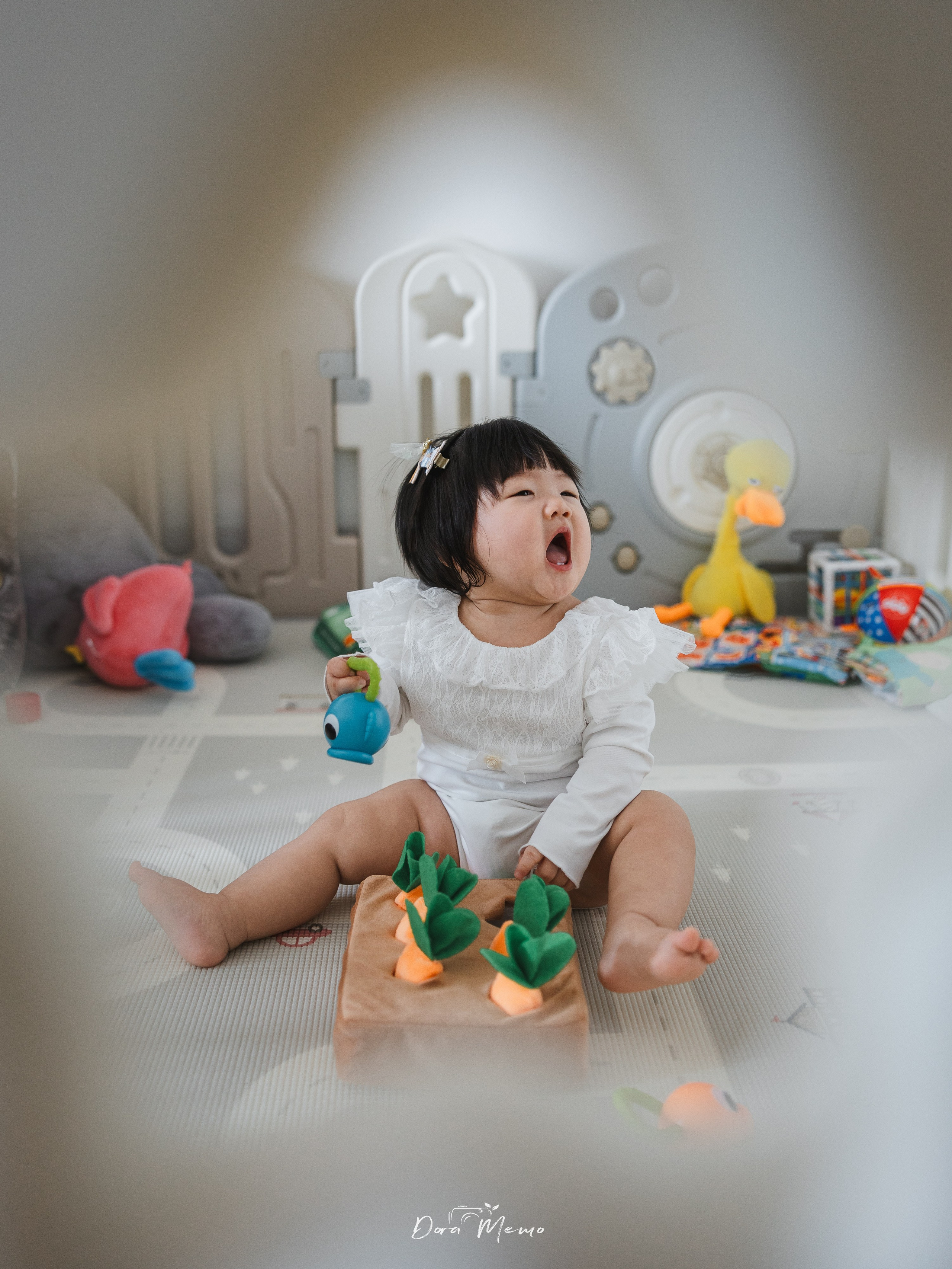 Family photograph in Shanghai. Shanghai Family Photographer Dora