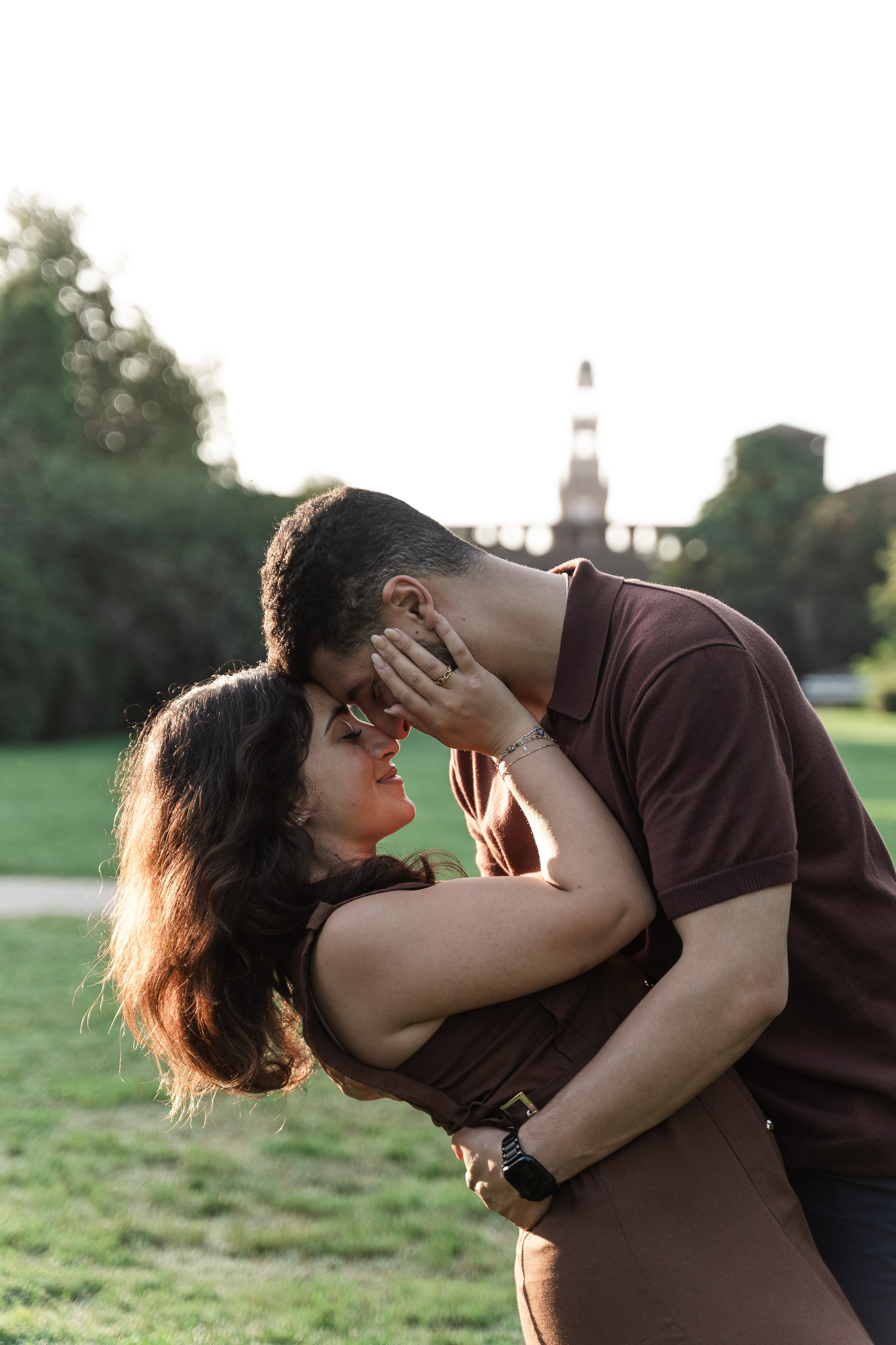 Sunrise Proposal in Milan. Proposal Photographer in Lake Como