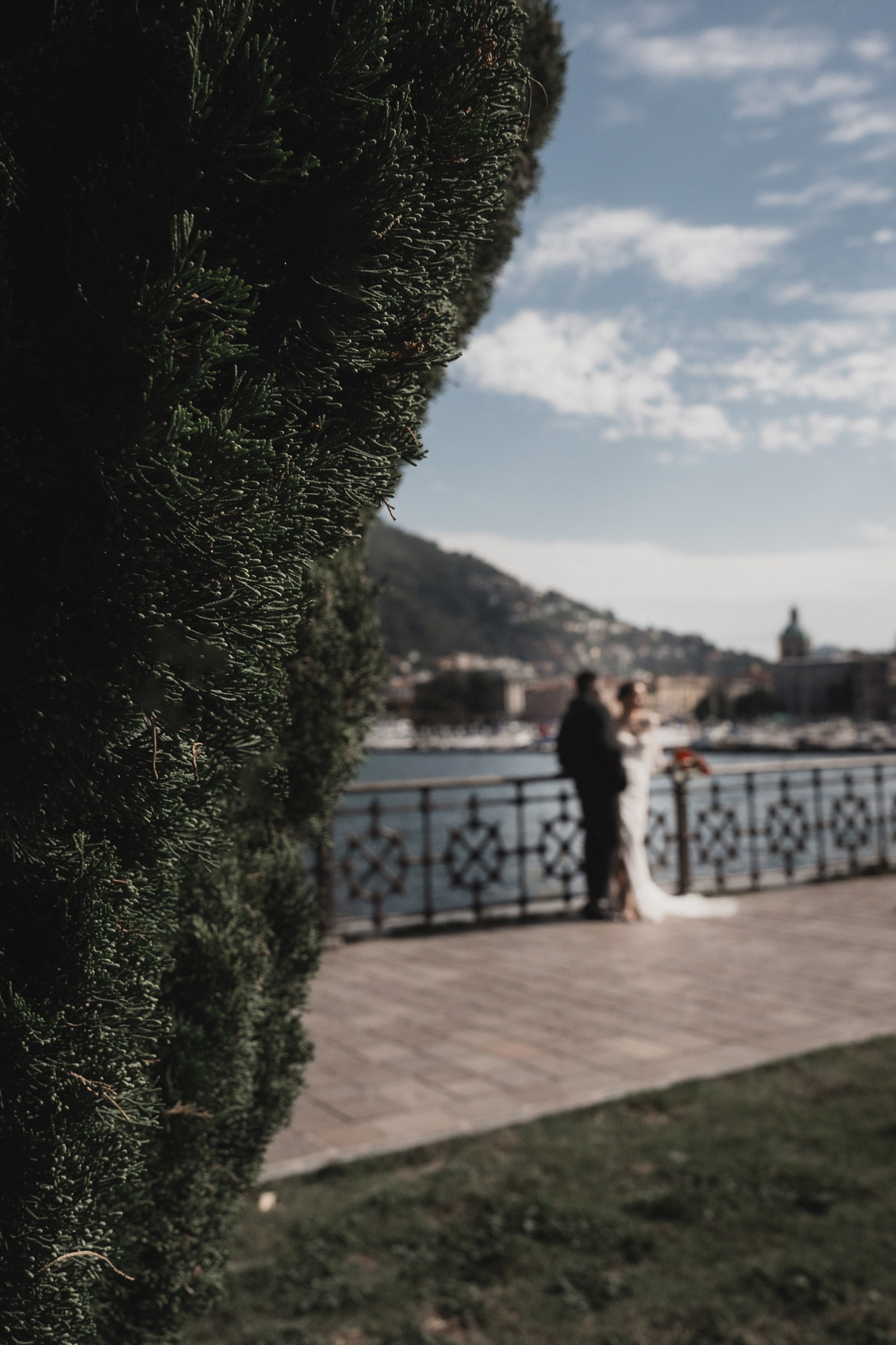 IRINA & AMED • LAKE COMO. PHOTOGRAPHER IN ITALY