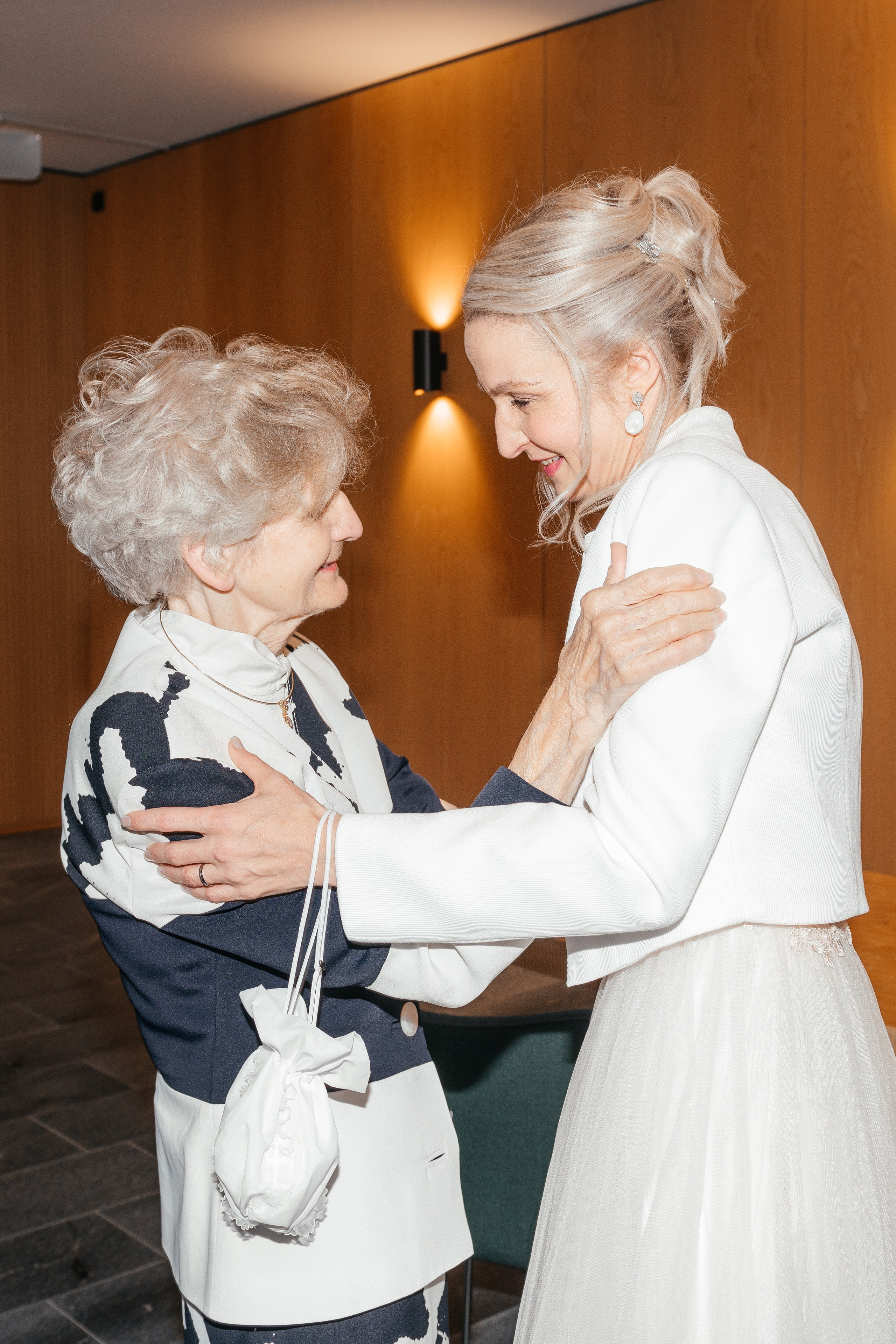 FLORENCE & JAMAL Dübendorf, Switzerland. I am Elena Altendorfer. Wedding photographer in Zurich and Switzerland