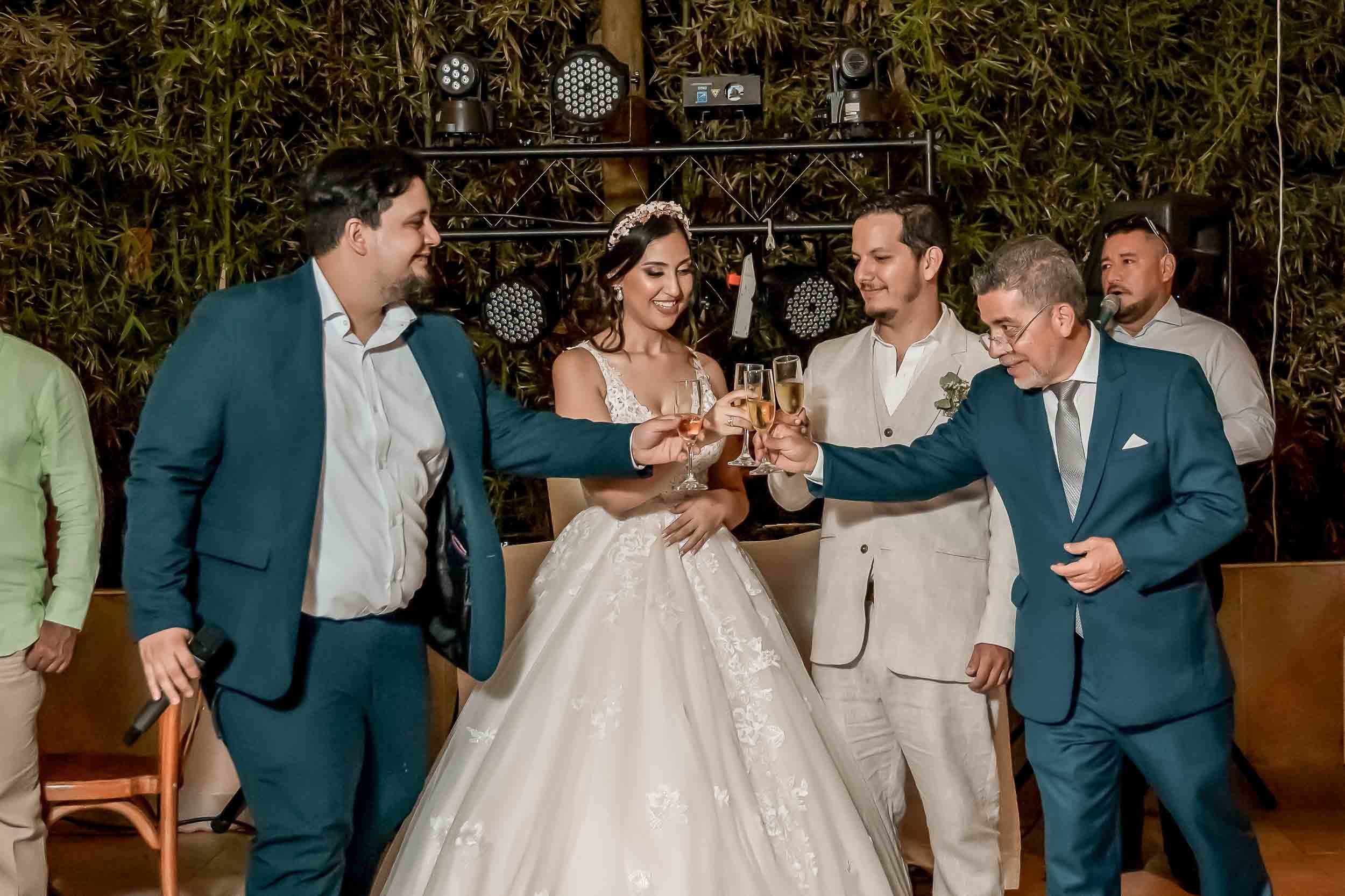 Boda en Cali. Hacienda Entre Rios - Daniela & Rodrigo. Karen Ortiz Photography / Fotógrafo profesional en Cali - Colombia