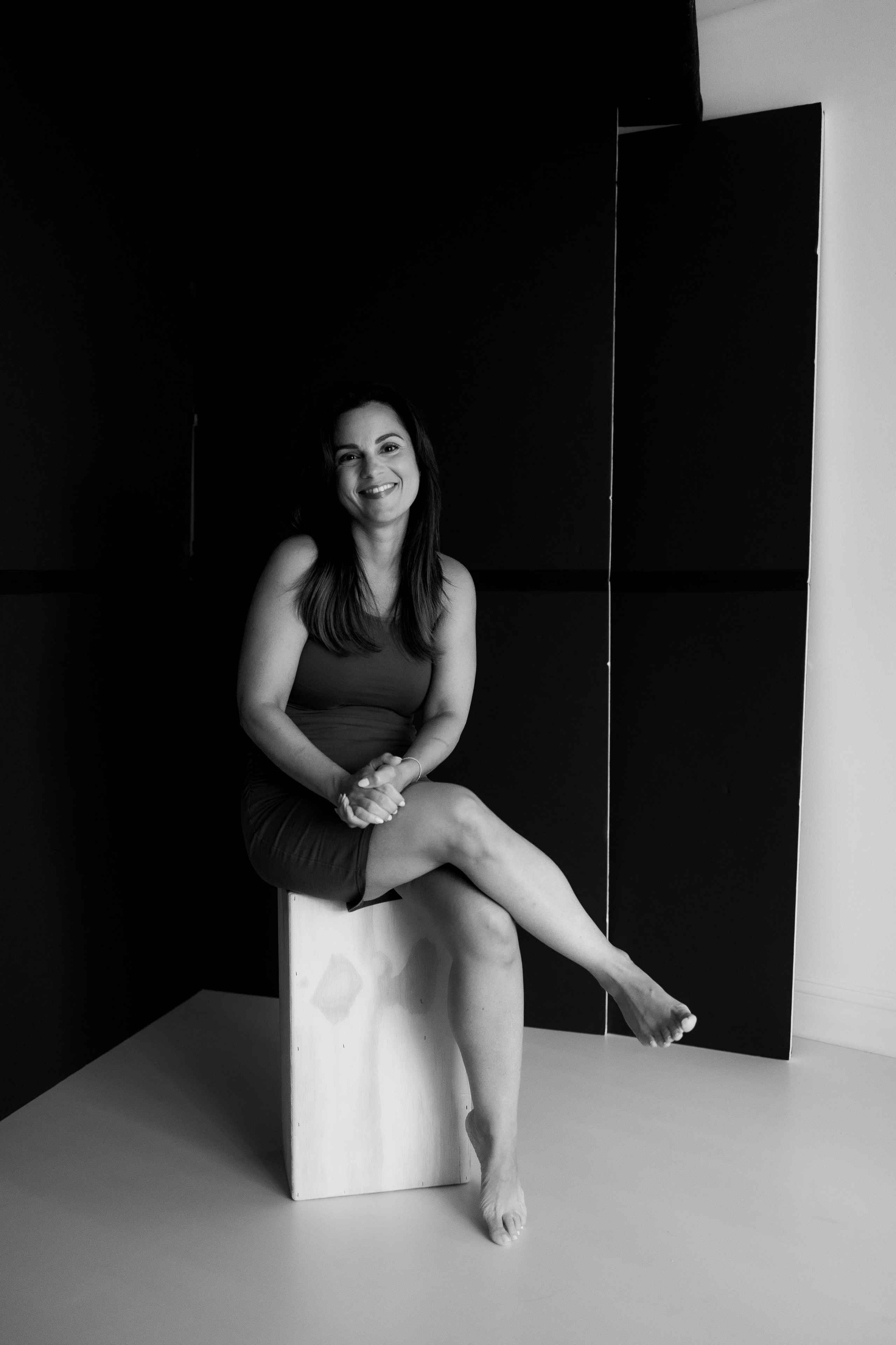 S. Rawnoir- Portrait photography by Daria Paliy.Timeless black&white portraits of women in NYC area