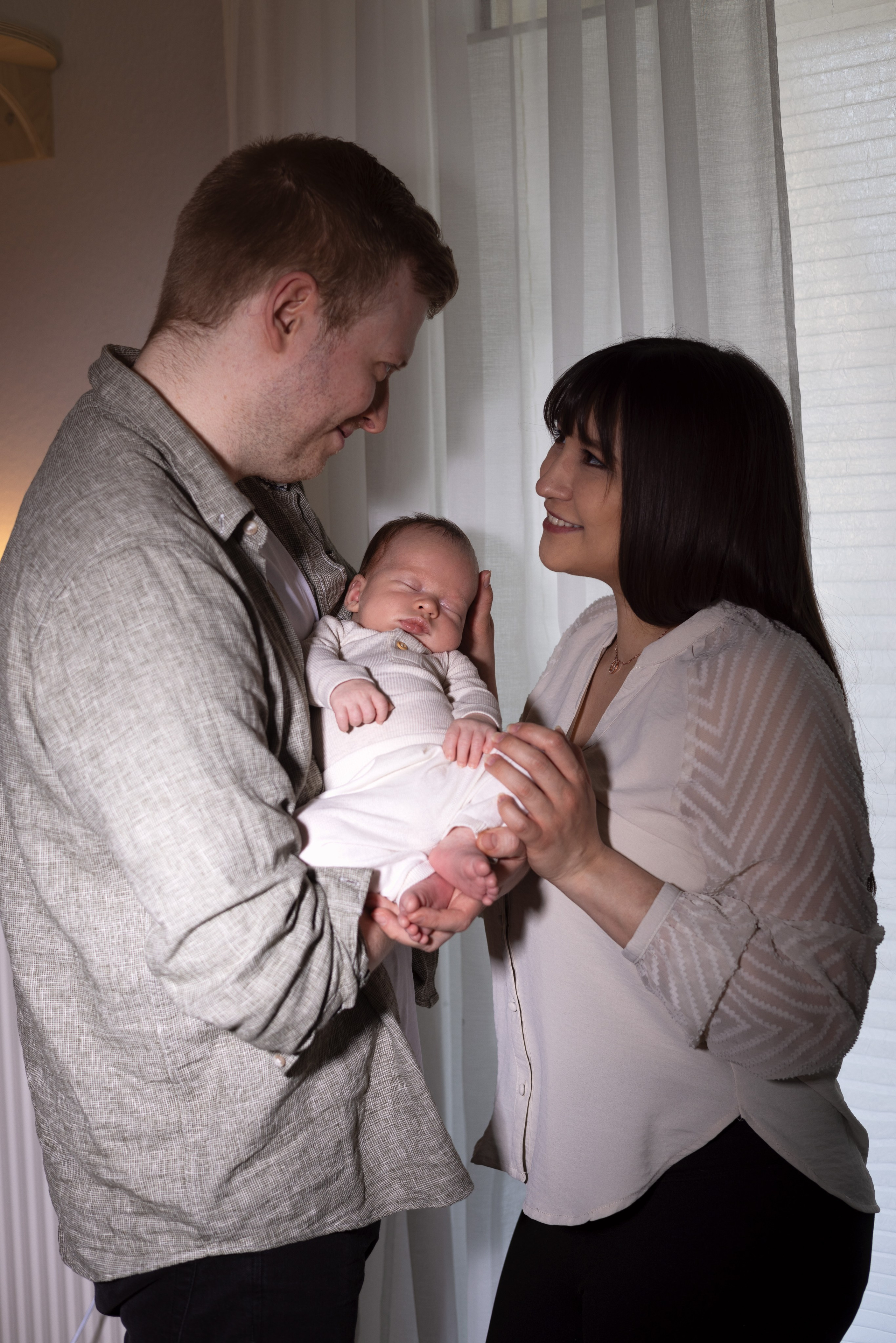 NEWBORN / LIFESTYLE INDOOR. Fotografin und Videografin im Raum Osnabrück und Emsland Alla