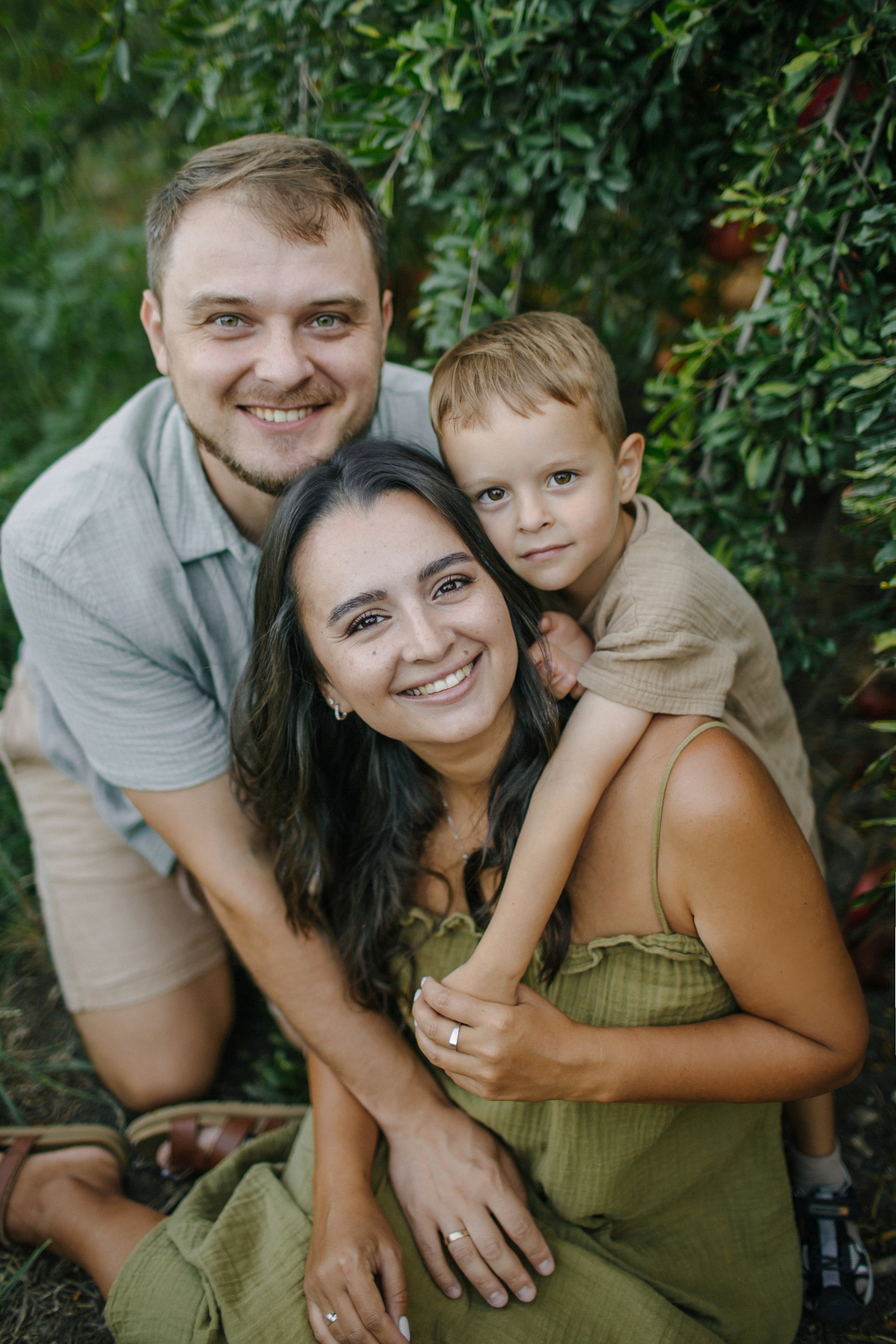 Binyamina garden. Family photographer in Israel