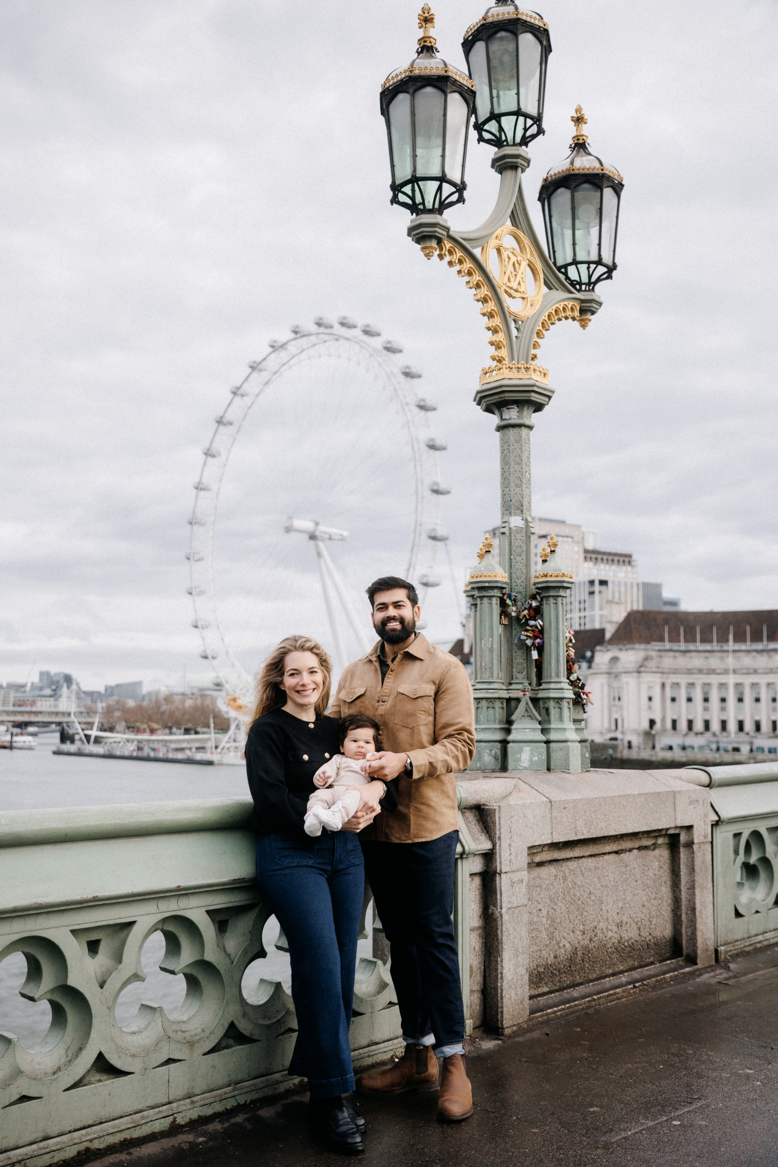Family Photoshoot at Westminster. LondonPhotoStory — Vacation Photographer in London