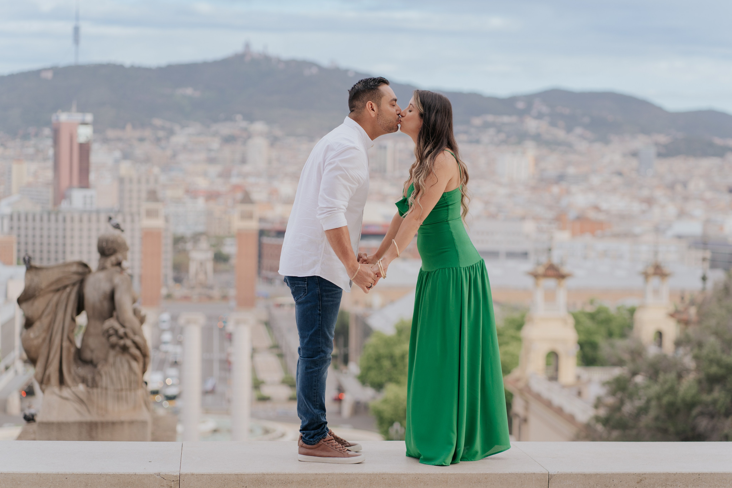 Barcelona Couples Photoshoot Ideas — Photographer in Barcelona, Spain