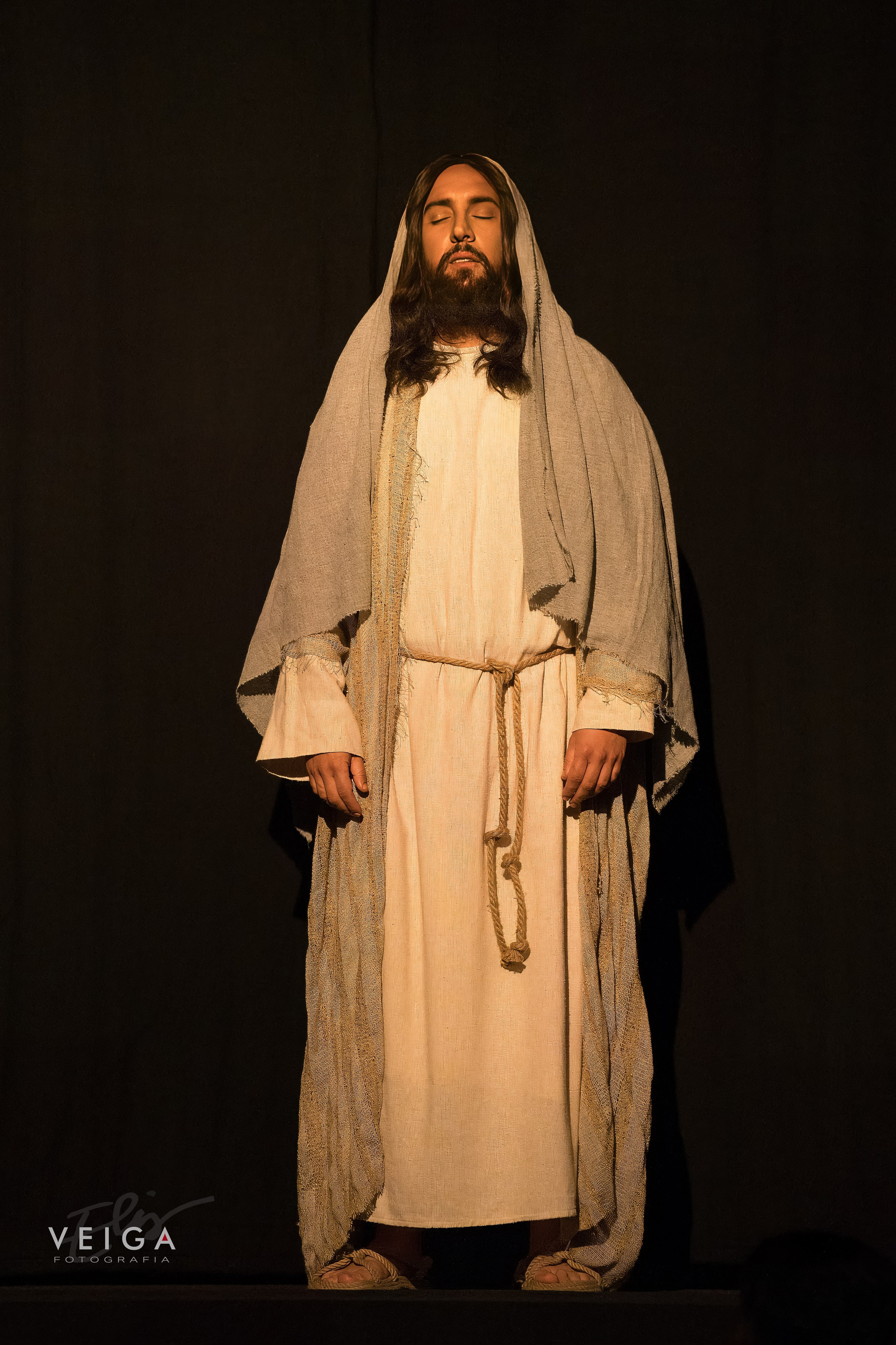 Mirar con el alma: ser fotógrafa en Pasión y Triunfo. Alcalá del Río, Sevilla, 2025. Elisveiga