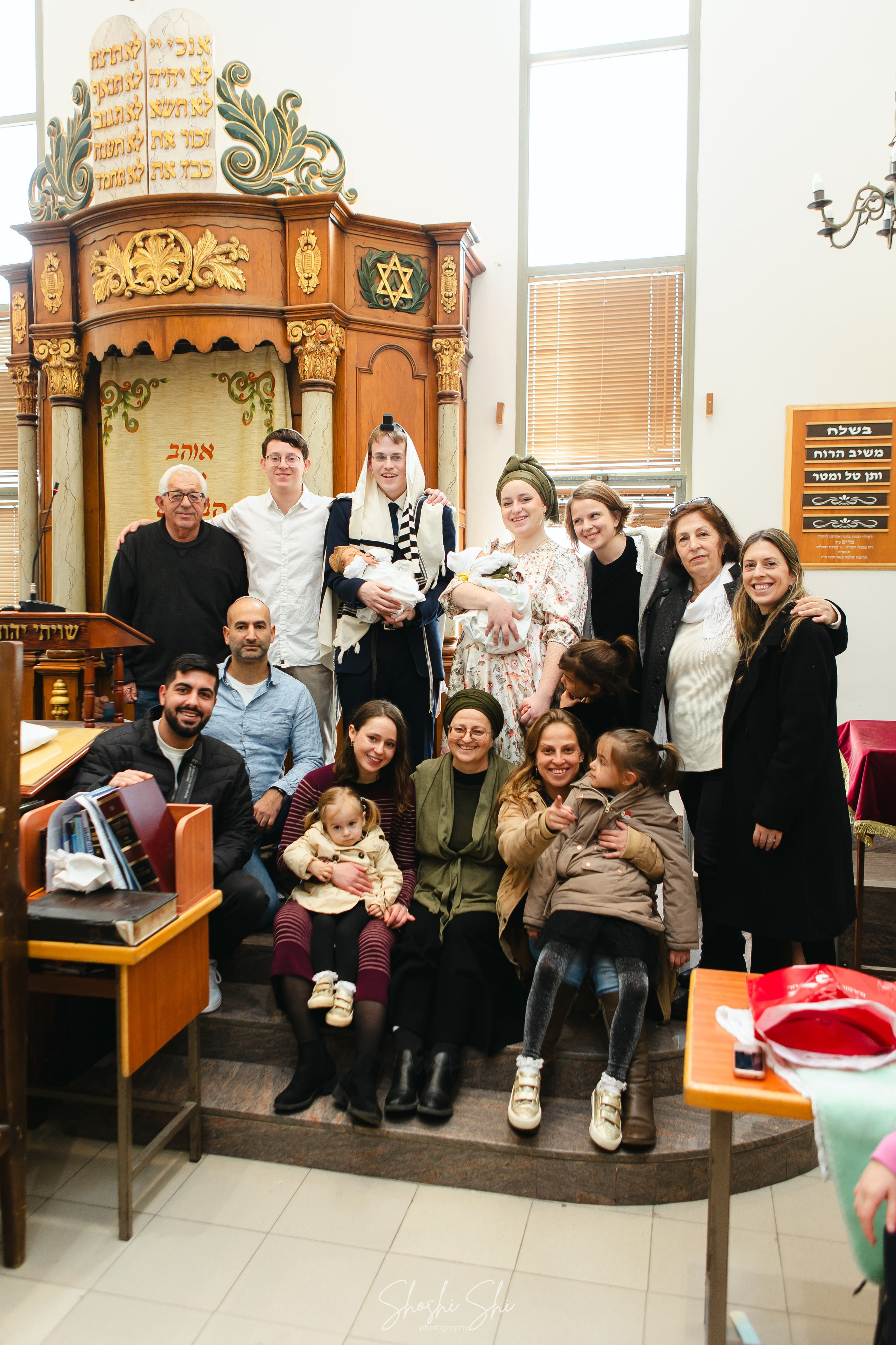 BRIT TWINS. Https://shi-photo.com/