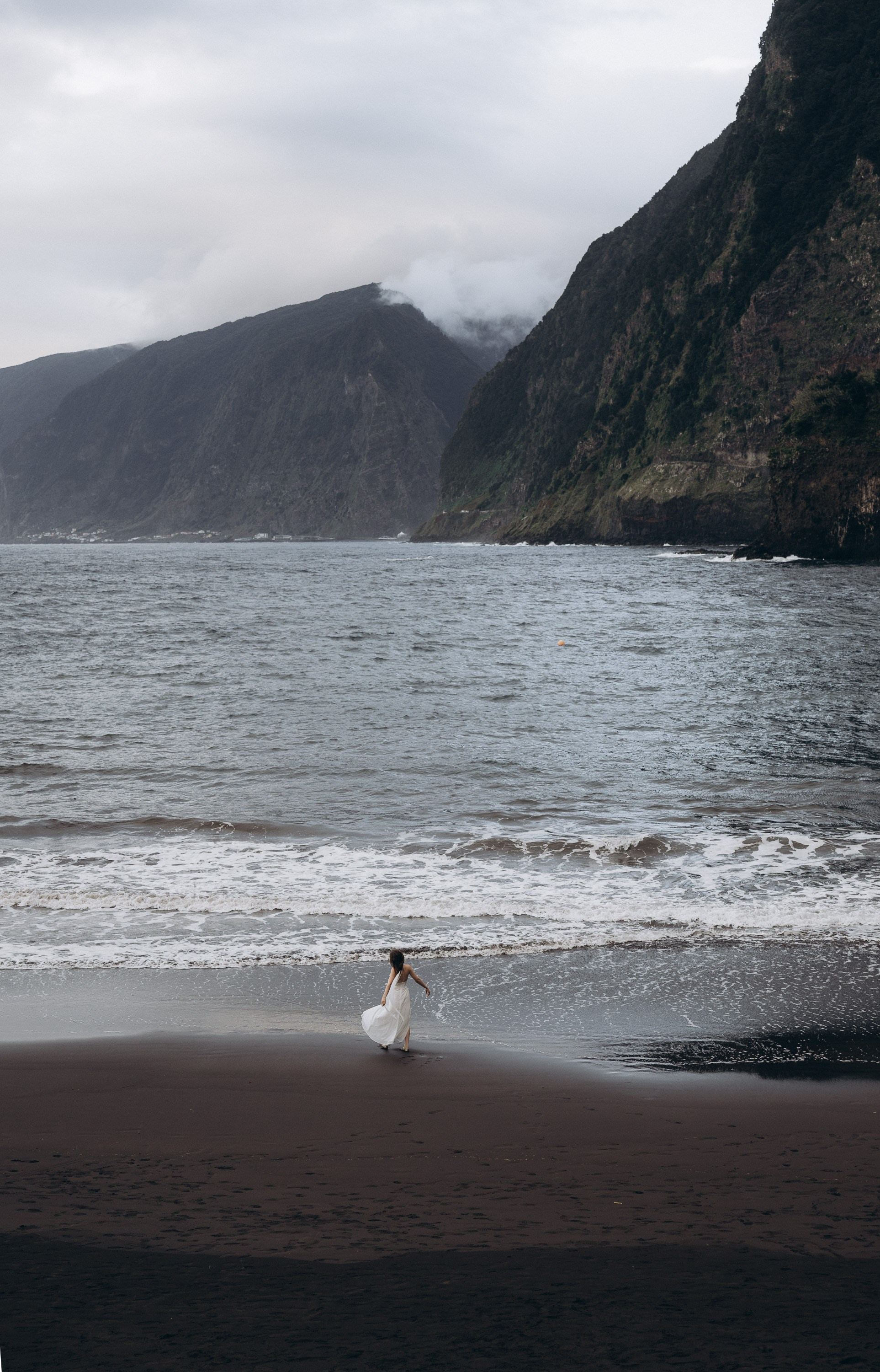 Индивидуальная фотосессия для Дарины пляж Сейшал Мадейра