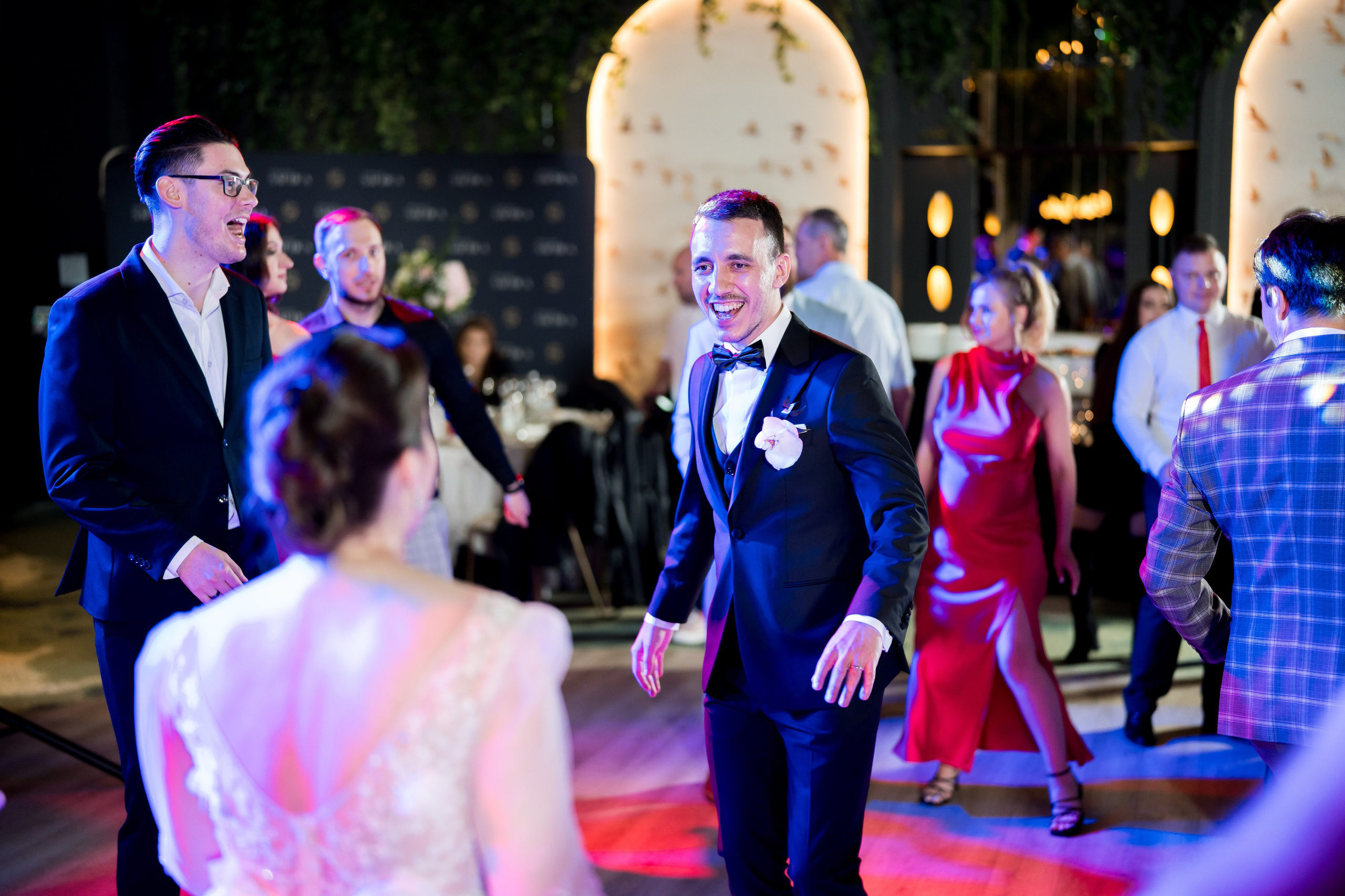 PARTY. Gabriel Florea — Fotograf nuntă București