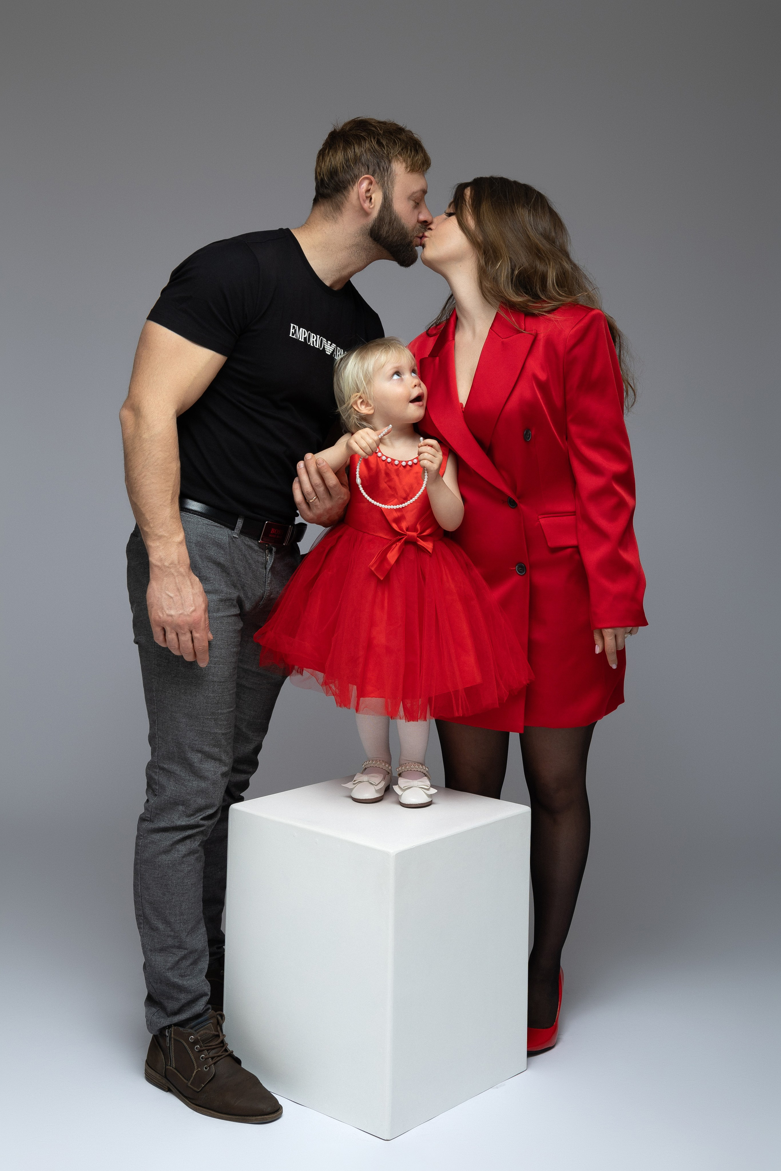 Familienfotos mit Anastasia & Alex | Natürlich & liebevoll. Fotograf Gifhorn Gulnara Minich Niedersachsen