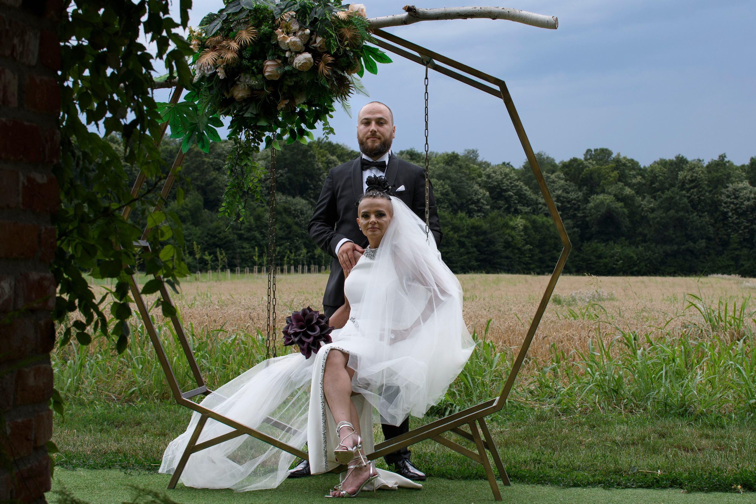 Fotografii Nunta + Botez Ciresul Salbatic. MDimaFotoStudio. Fotograf de nuntă, evenimente private și de familie