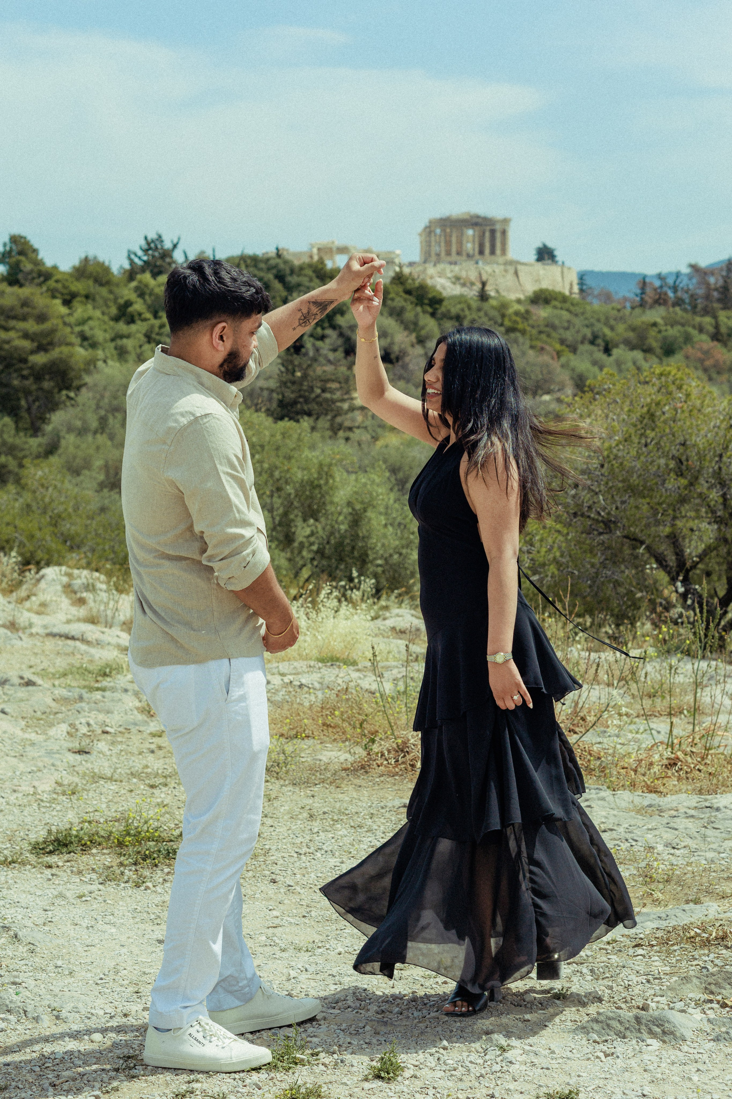 Krishna with husband. Photographer in Greece Kristina