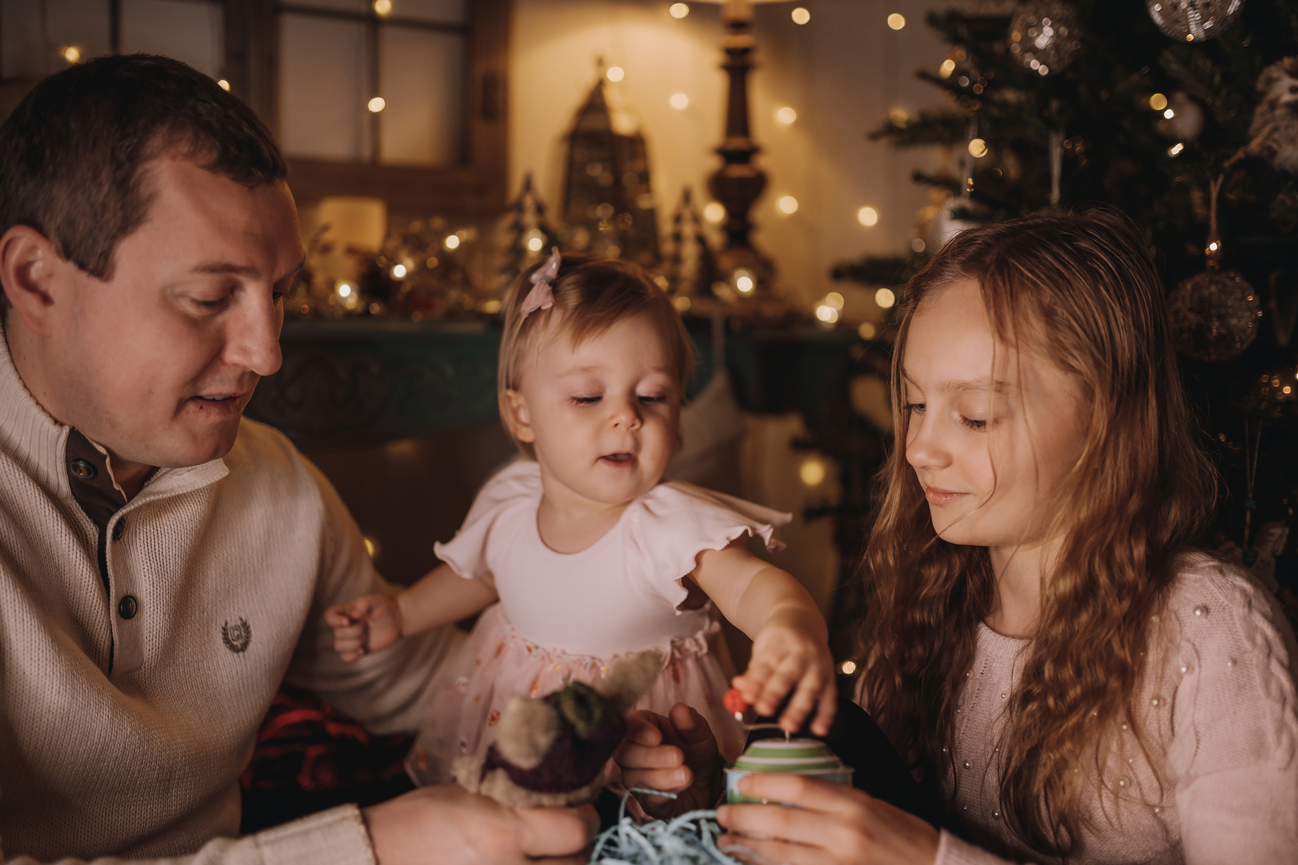 12.10.2022 Christmas Photoshoot 17. Wedding family event photographer in Chicago Nick Yushevich