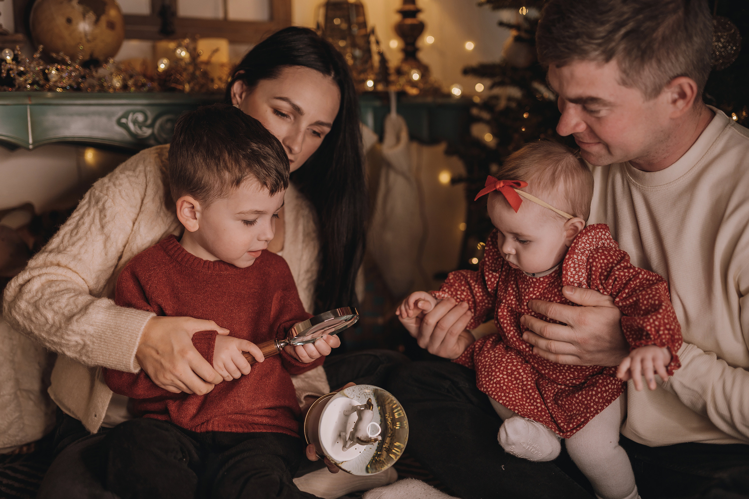 12.03.2022 Christmas Photoshoot 13. Wedding family event photographer in Chicago Nick Yushevich