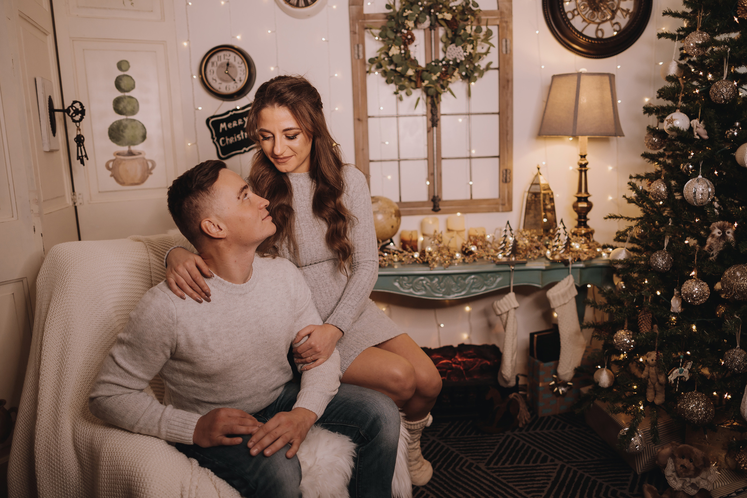 12.11.2022 Christmas Photoshoot 19. Wedding family event photographer in Chicago Nick Yushevich