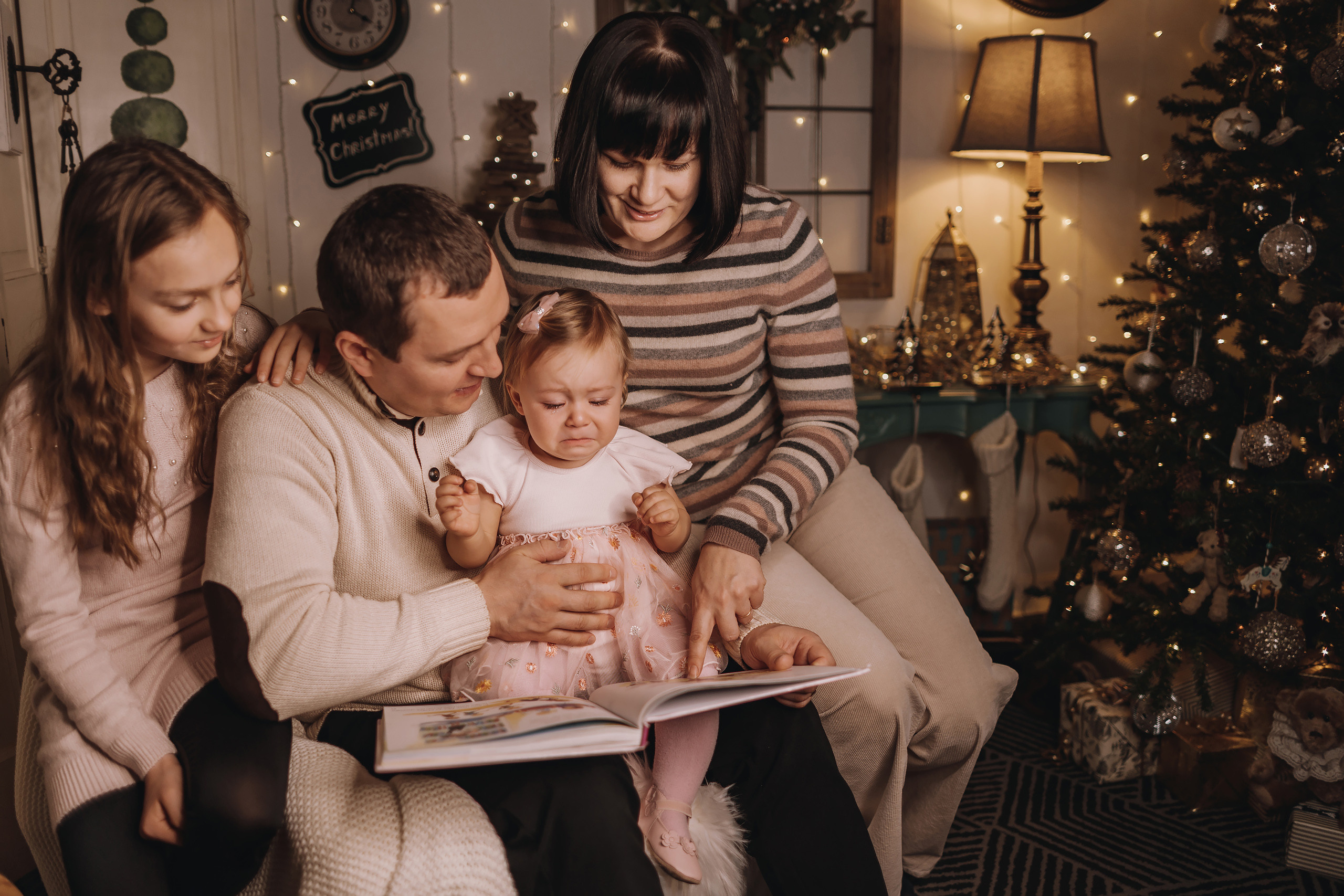 12.10.2022 Christmas Photoshoot 17. Wedding family event photographer in Chicago Nick Yushevich