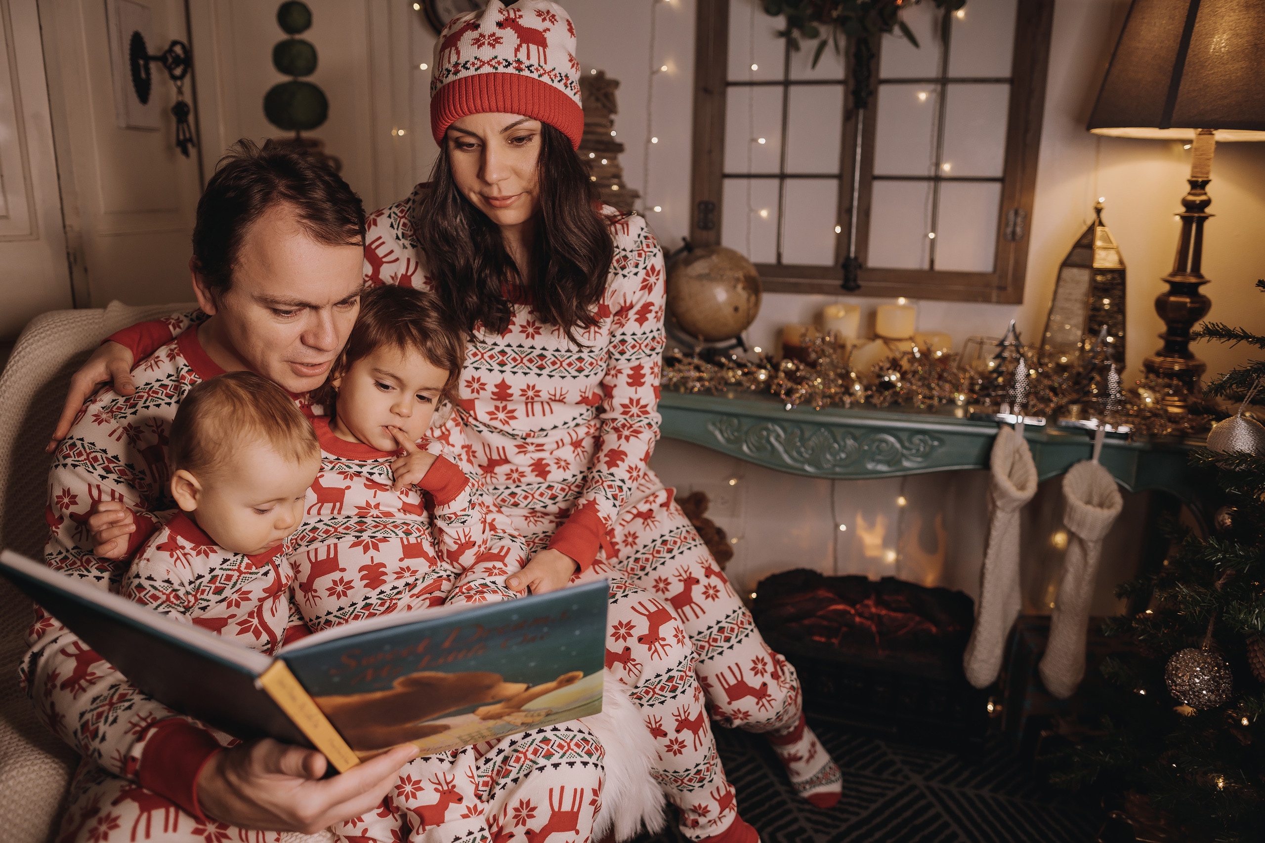 29.01.2023 Christmas Photoshoot 25. Wedding family event photographer in Chicago Nick Yushevich