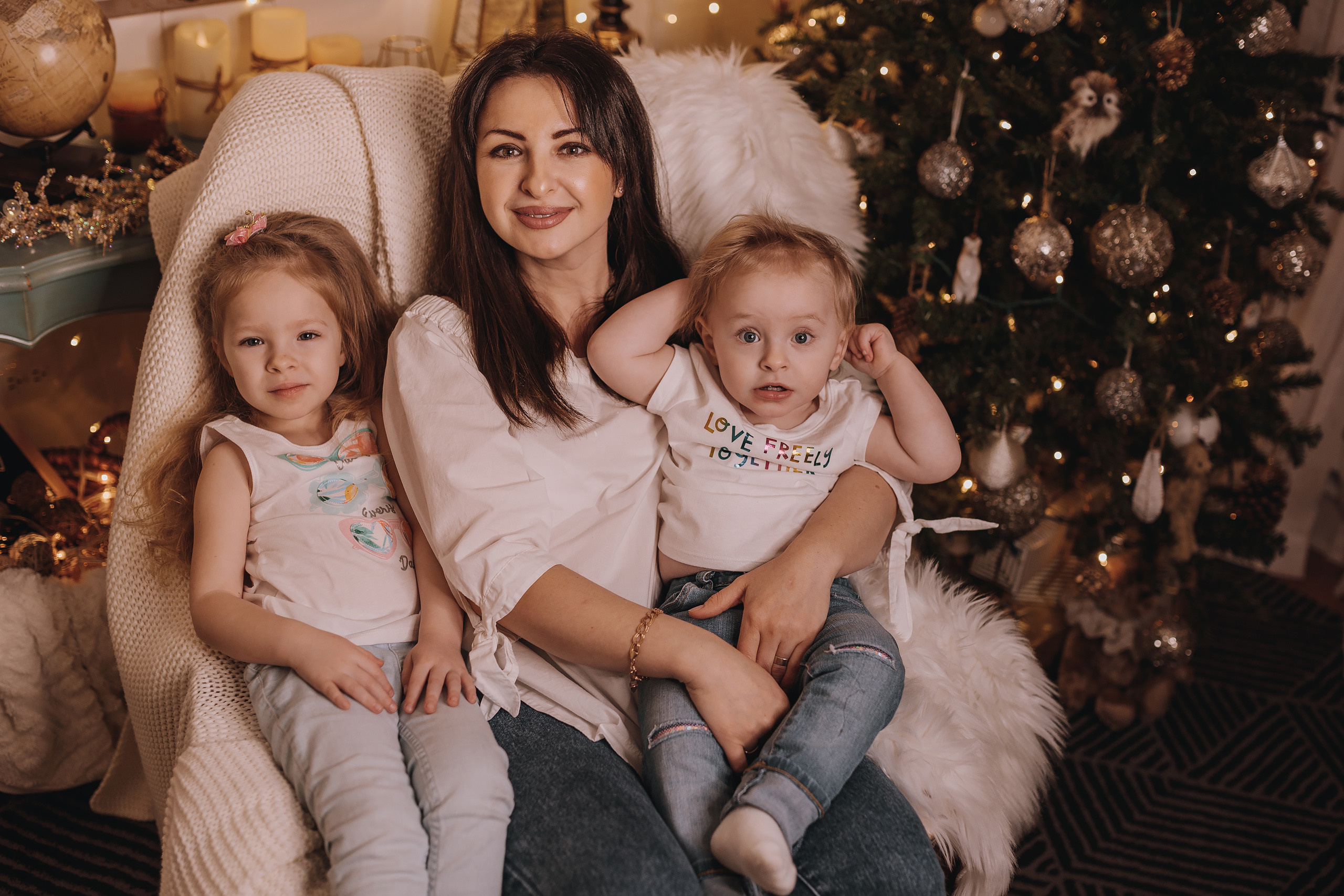 02.04.2023 Christmas Photoshoot 24. Wedding family event photographer in Chicago Nick Yushevich