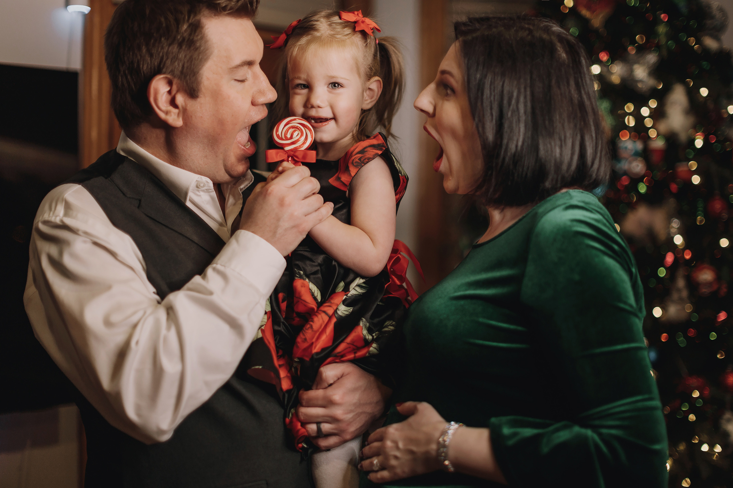 12.09.2022 Christmas Photoshoot 15. Wedding family event photographer in Chicago Nick Yushevich