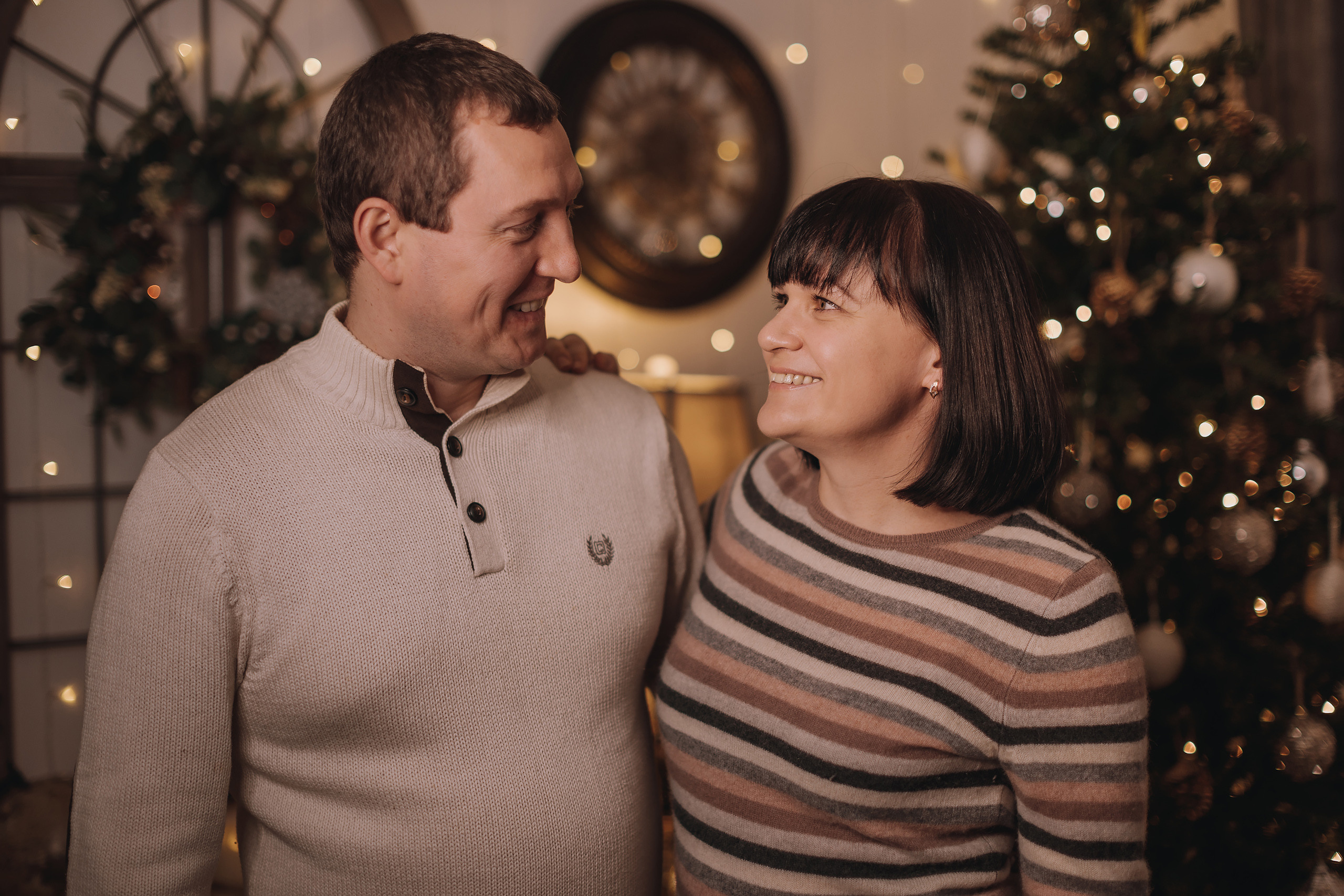 12.10.2022 Christmas Photoshoot 17. Wedding family event photographer in Chicago Nick Yushevich