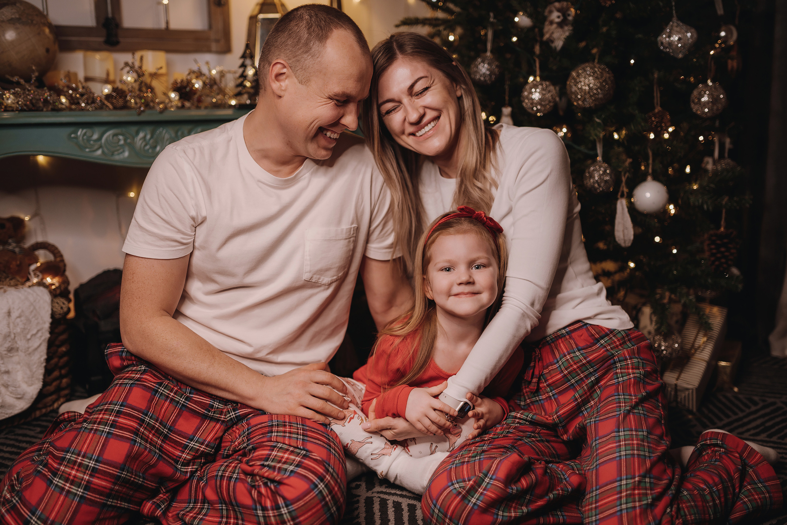 13.12.2022 Christmas Photoshoot 20. Wedding family event photographer in Chicago Nick Yushevich