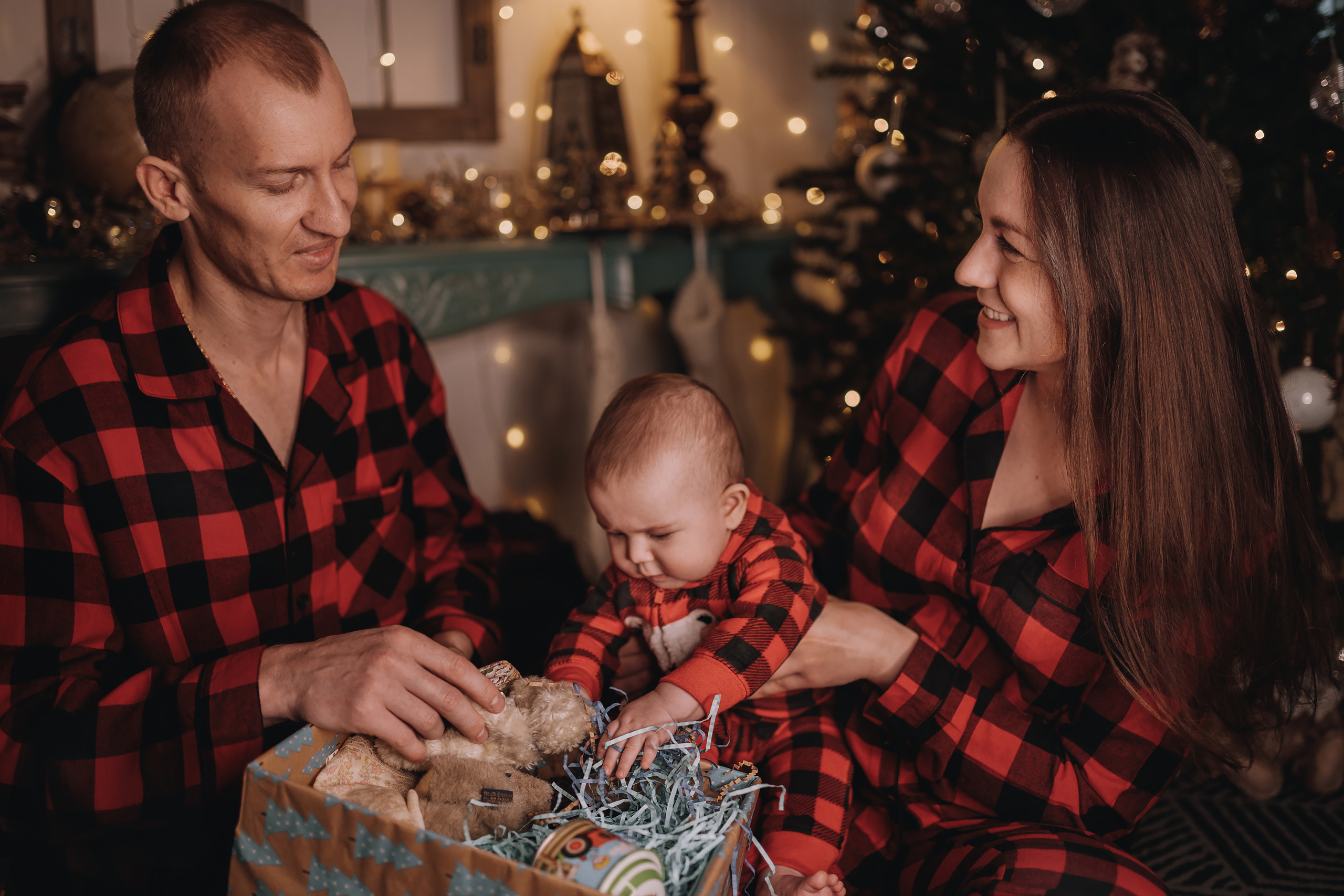 09.01.2023 Christmas Photoshoot 21. Wedding family event photographer in Chicago Nick Yushevich