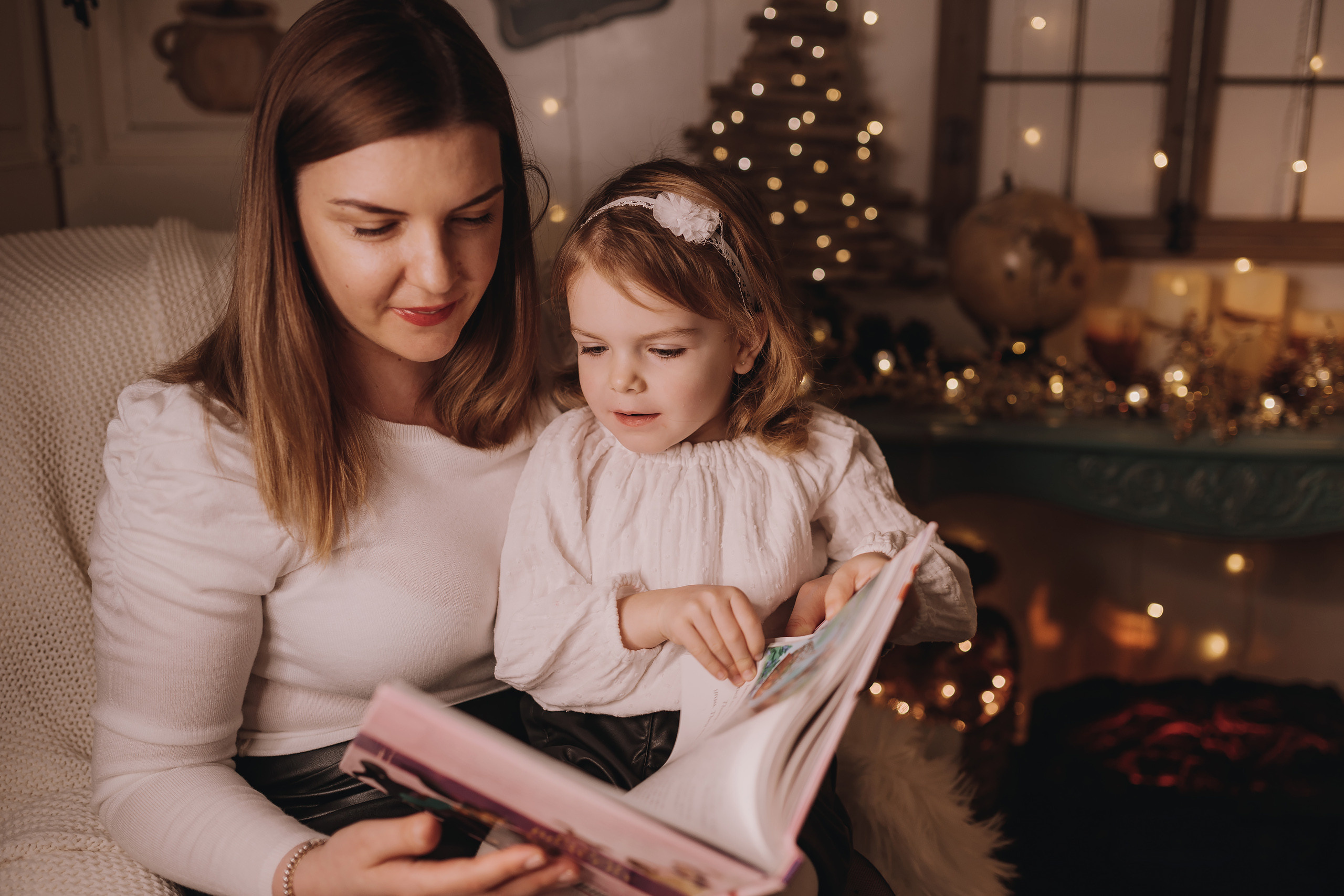 12.03.2022 Christmas Photoshoot 11. Wedding family event photographer in Chicago Nick Yushevich