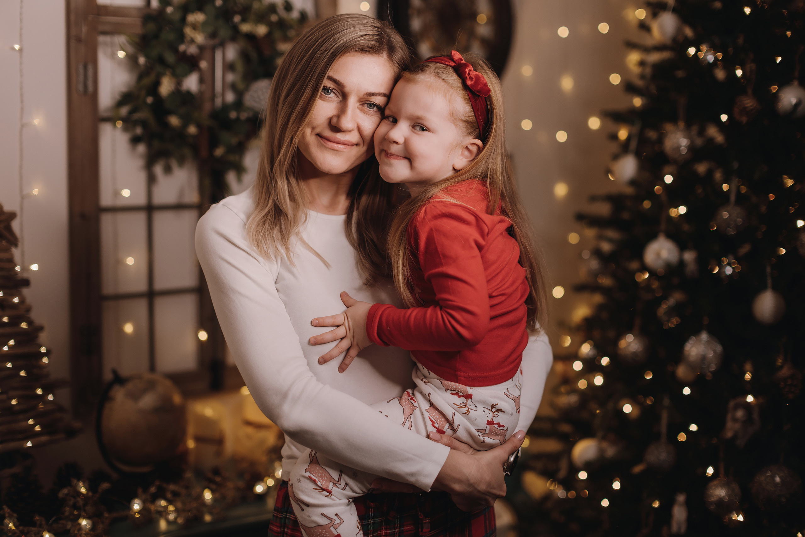 13.12.2022 Christmas Photoshoot 20. Wedding family event photographer in Chicago Nick Yushevich